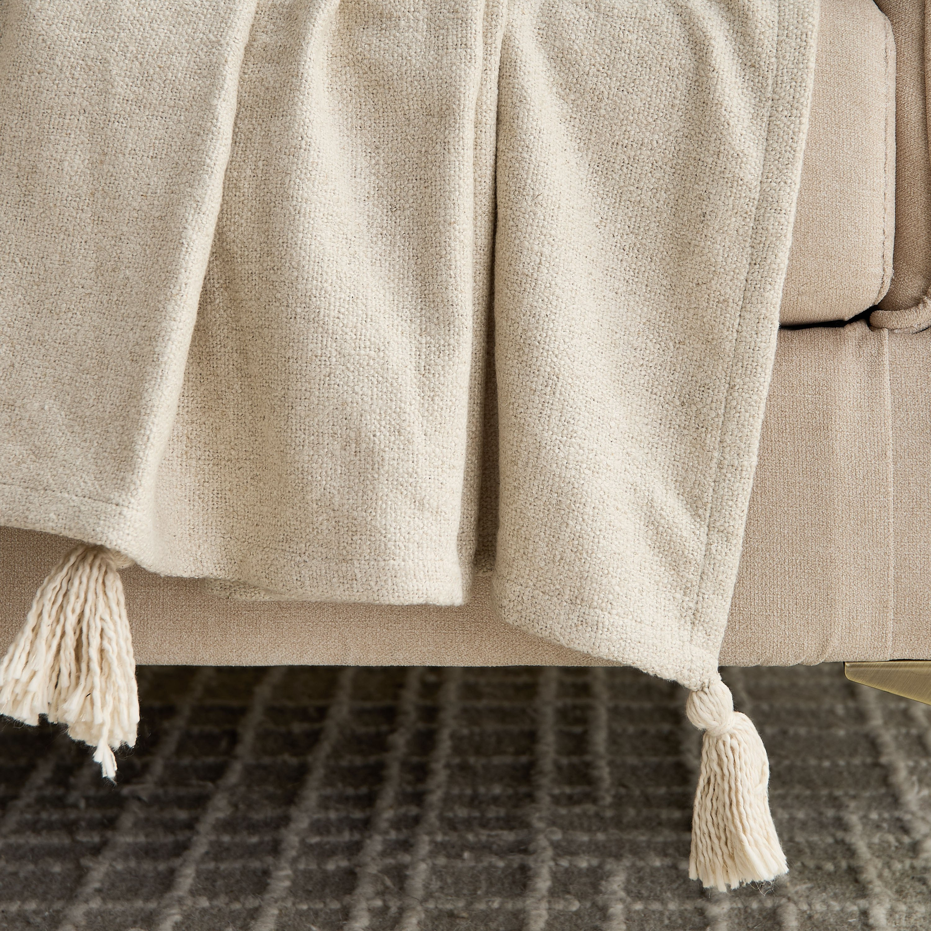 بطانية خفيفة شينيل سادة من بيدرا - 130x170 سم-hbxdecorandfurnishings-bedding-throws-image-3