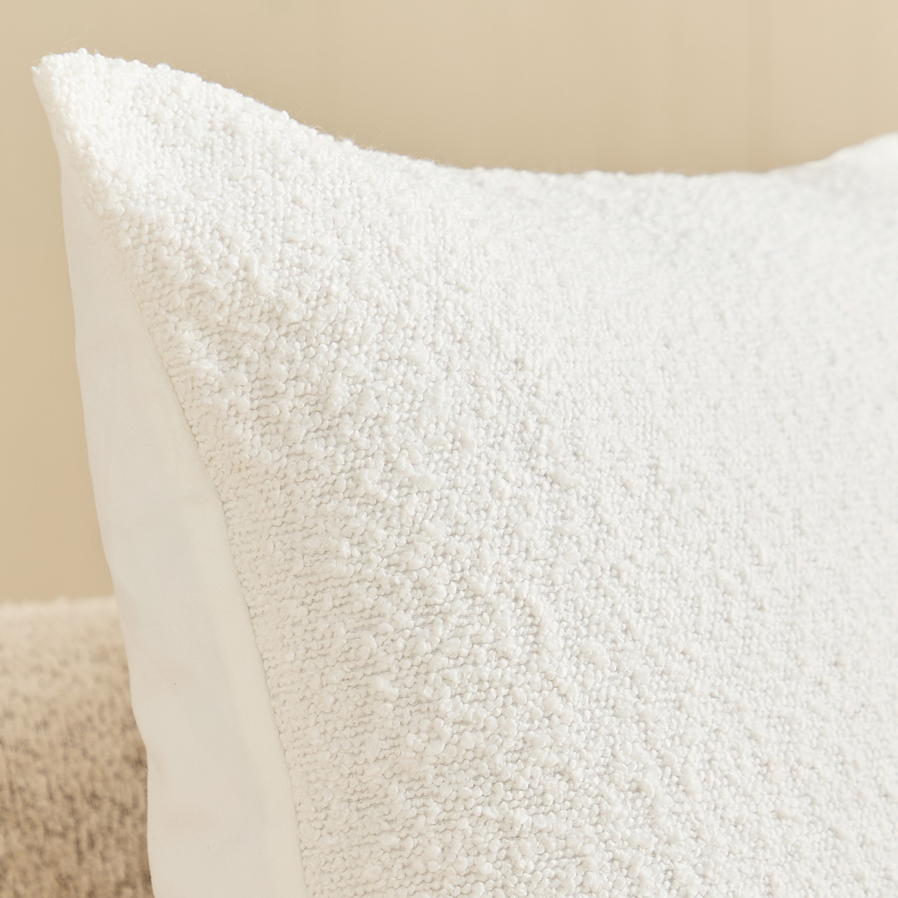 GentelTwist Boucle Cushion Cover - 50x50 cm-hbxhomeware-hbxbedroom-image-2