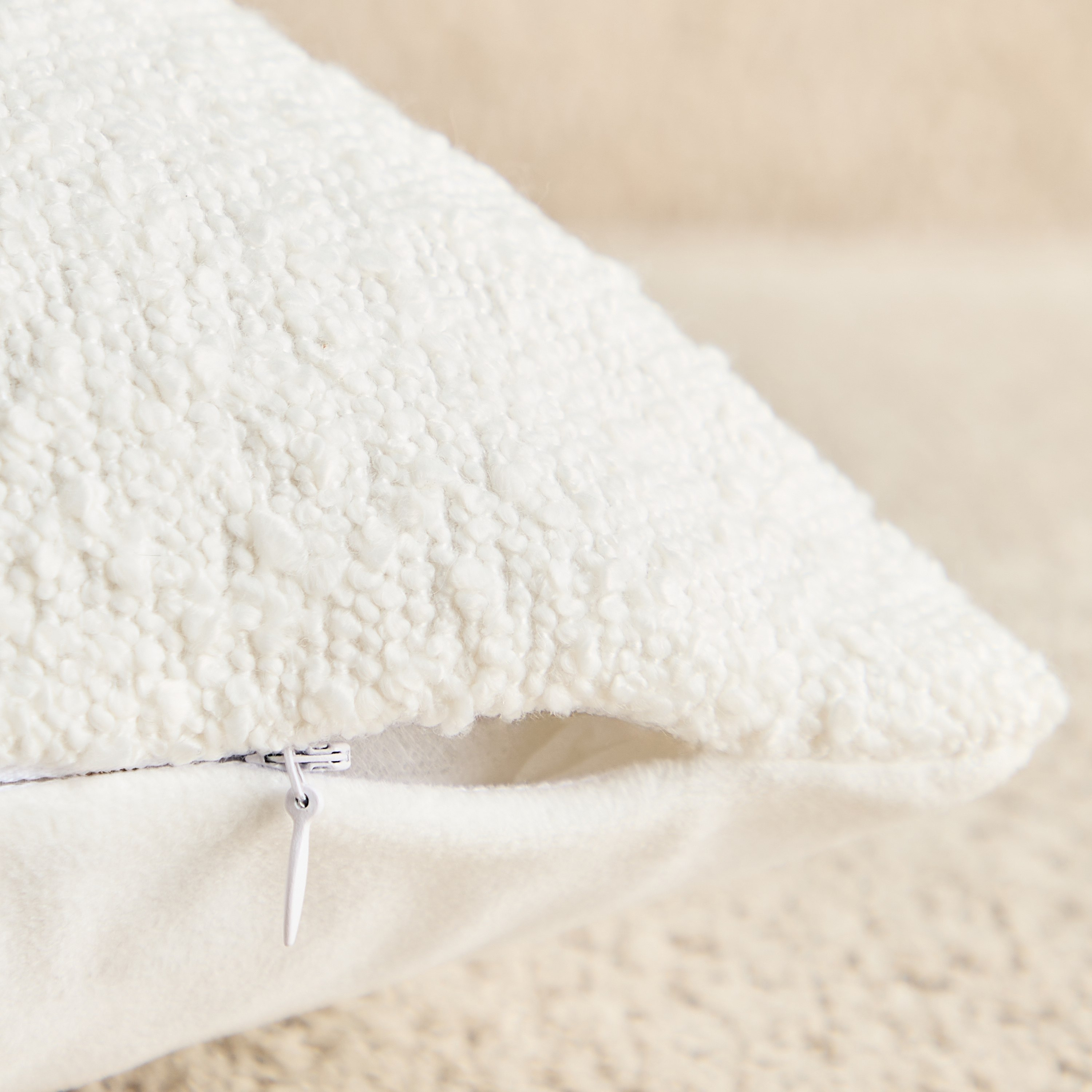 GentelTwist Boucle Cushion Cover - 50x50 cm-hbxhomeware-hbxbedroom-image-4