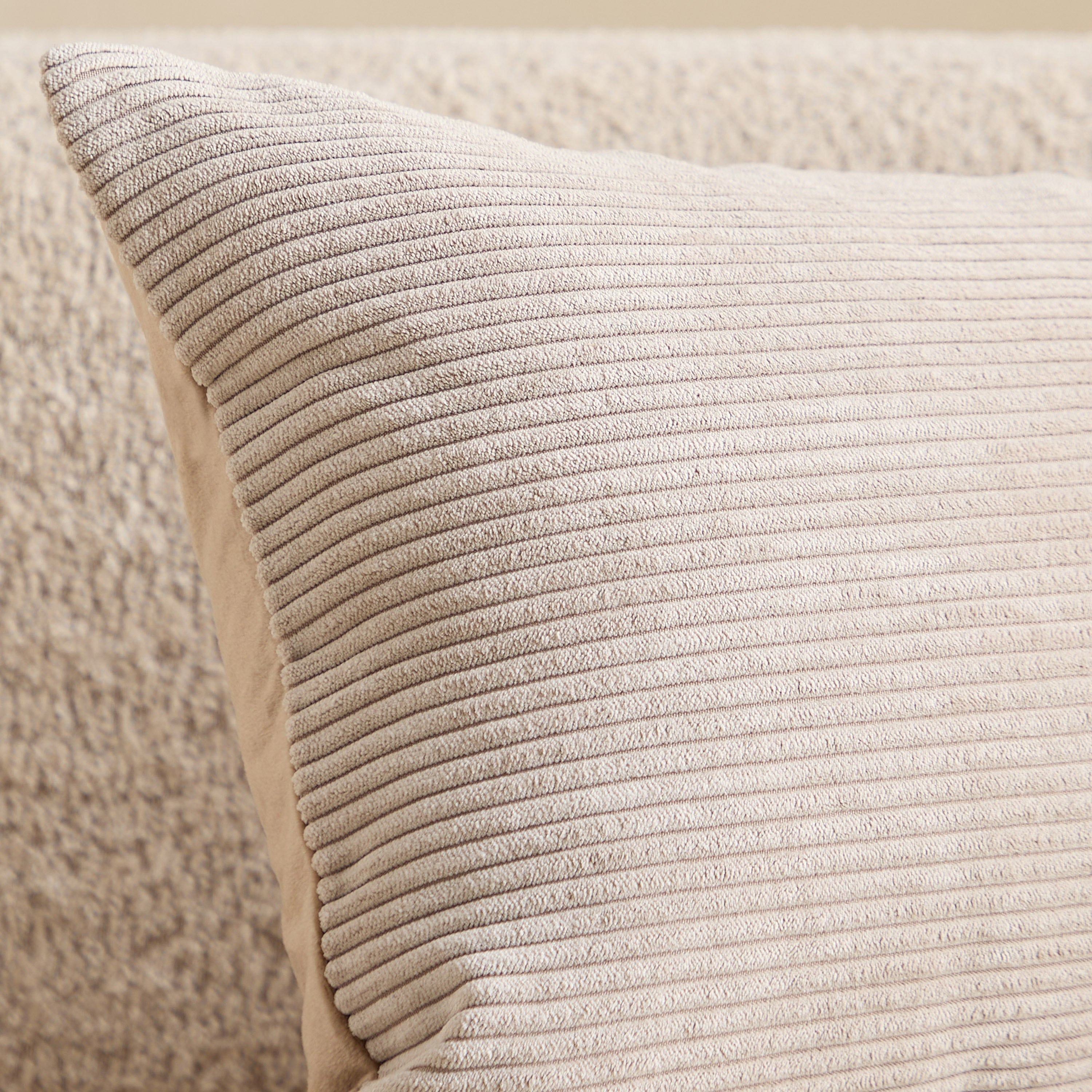 غطاء وسادة كوردوري من فيلفيت إيز - 30x50 سم-hbxhomeware-hbxbedroom-image-2