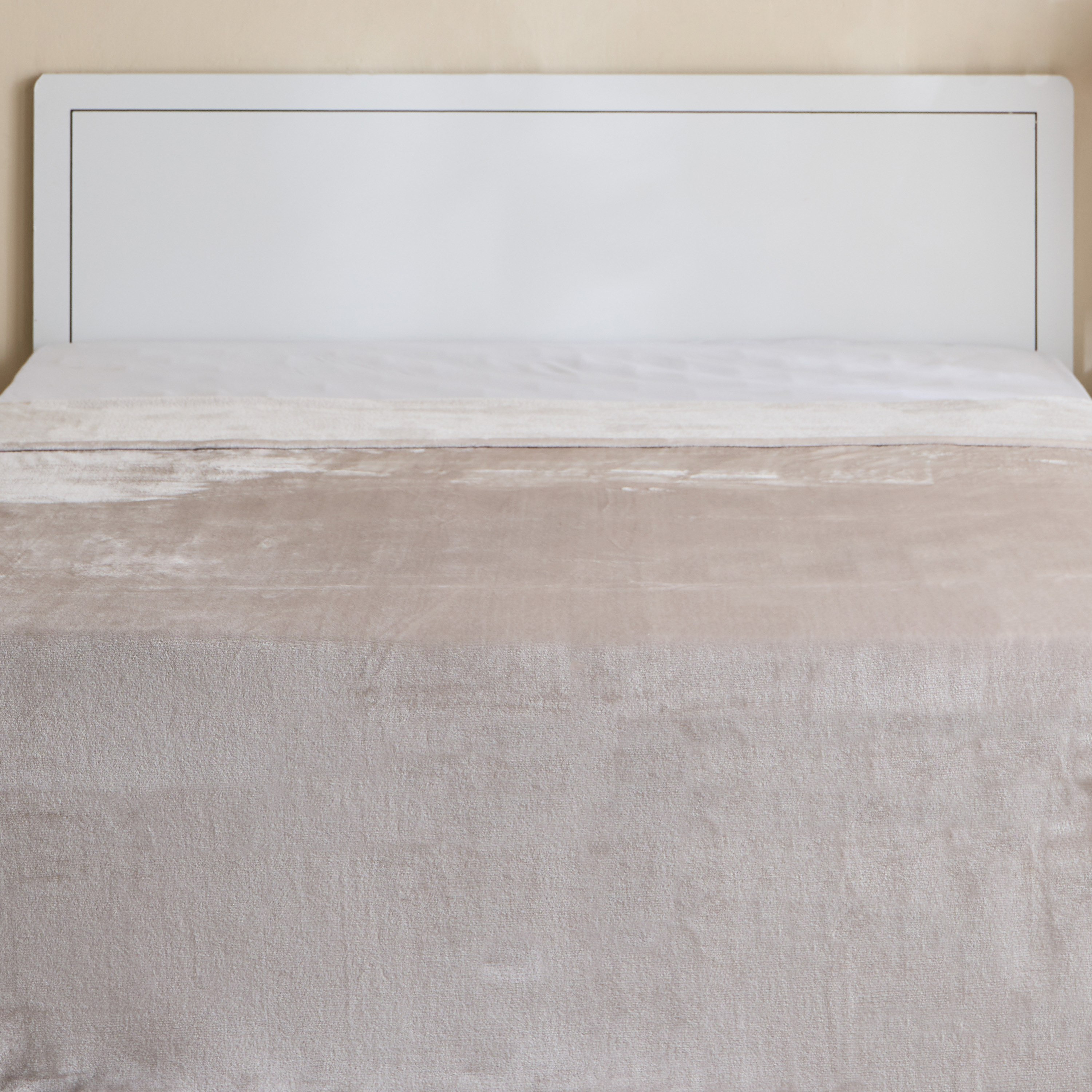 بطانية كوين فلانيل سادة - نوفا -  200x220 سم-hbxhomeware-hbxbedroom-image-2