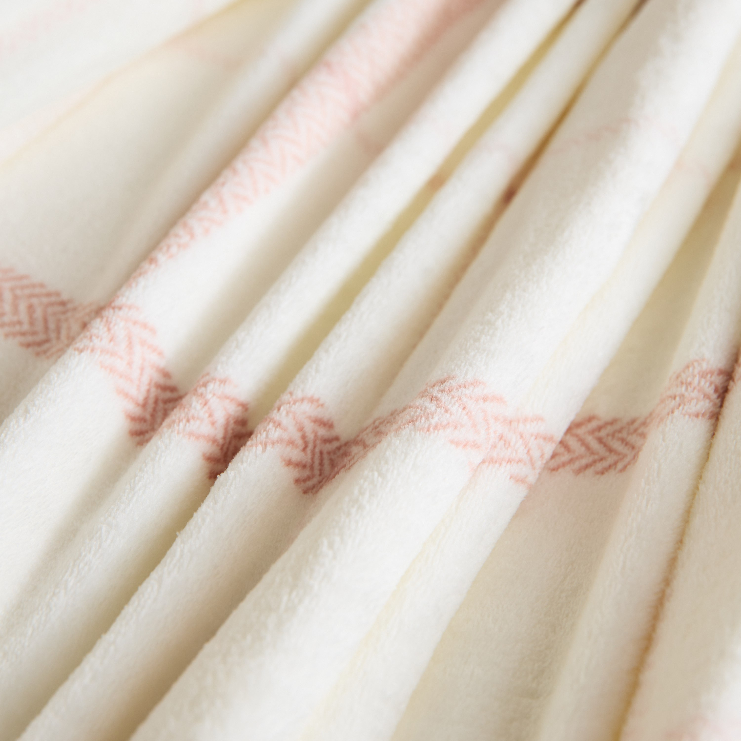Matrix Malbork Printed Flannel Queen Blanket - 200x220 cm-hbxhomeware-hbxbedroom-image-5