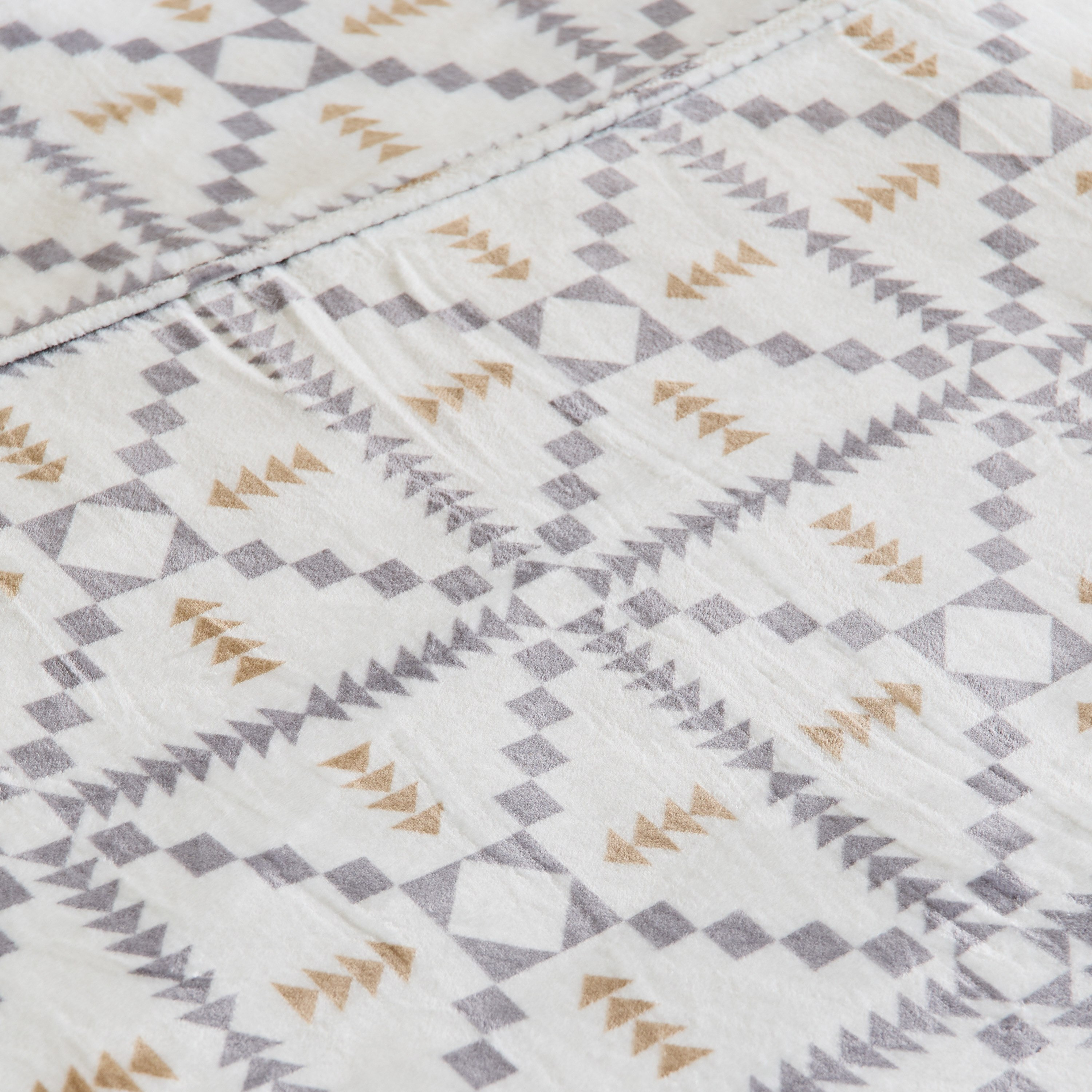 Matrix Sanok Printed Flannel Twin Blanket - 140x200 cm-hbxhomeware-hbxbedroom-image-3