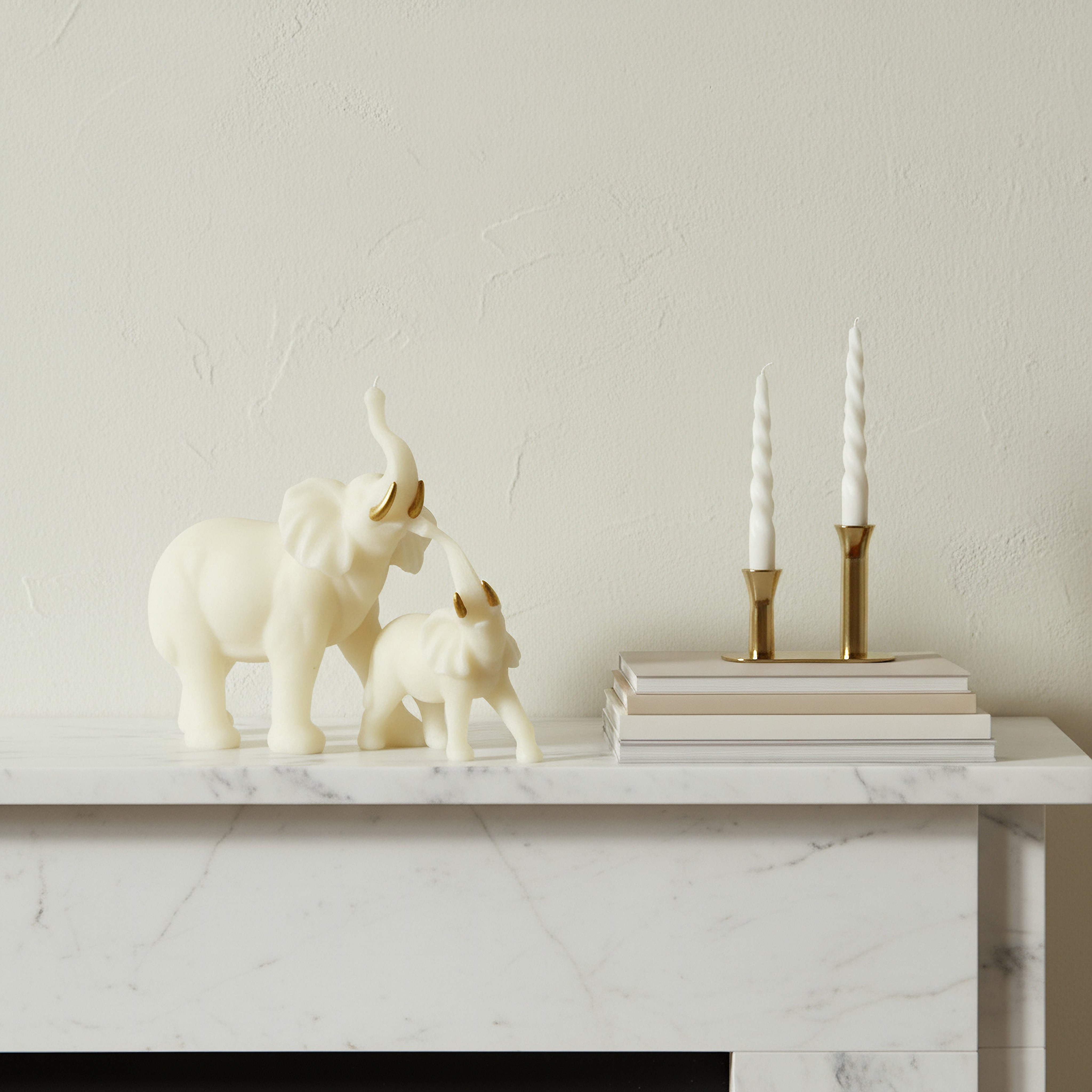 تمثال فيل رخامي بوليريسين بتصميم أم وطفل من فيردنت - 25.9x9.8x22 سم-hbxhomeware-homedecor-figurinesandornaments-image-3