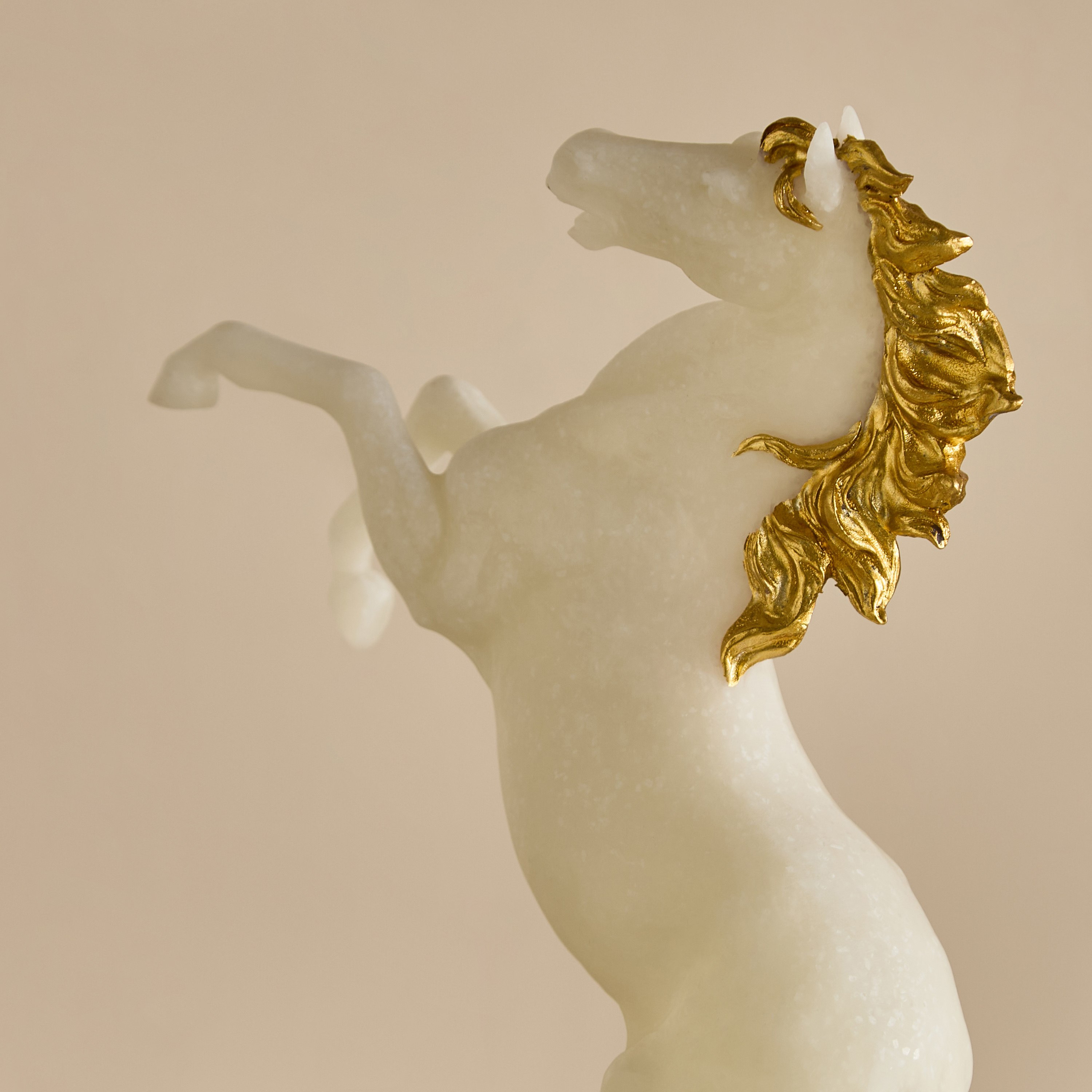 حصان هزاز من غبار الرخام والبوليريسين من فيردانت - ‎19.9×9×25.8 سم‎-hbxhomeware-homedecor-figurinesandornaments-image-6
