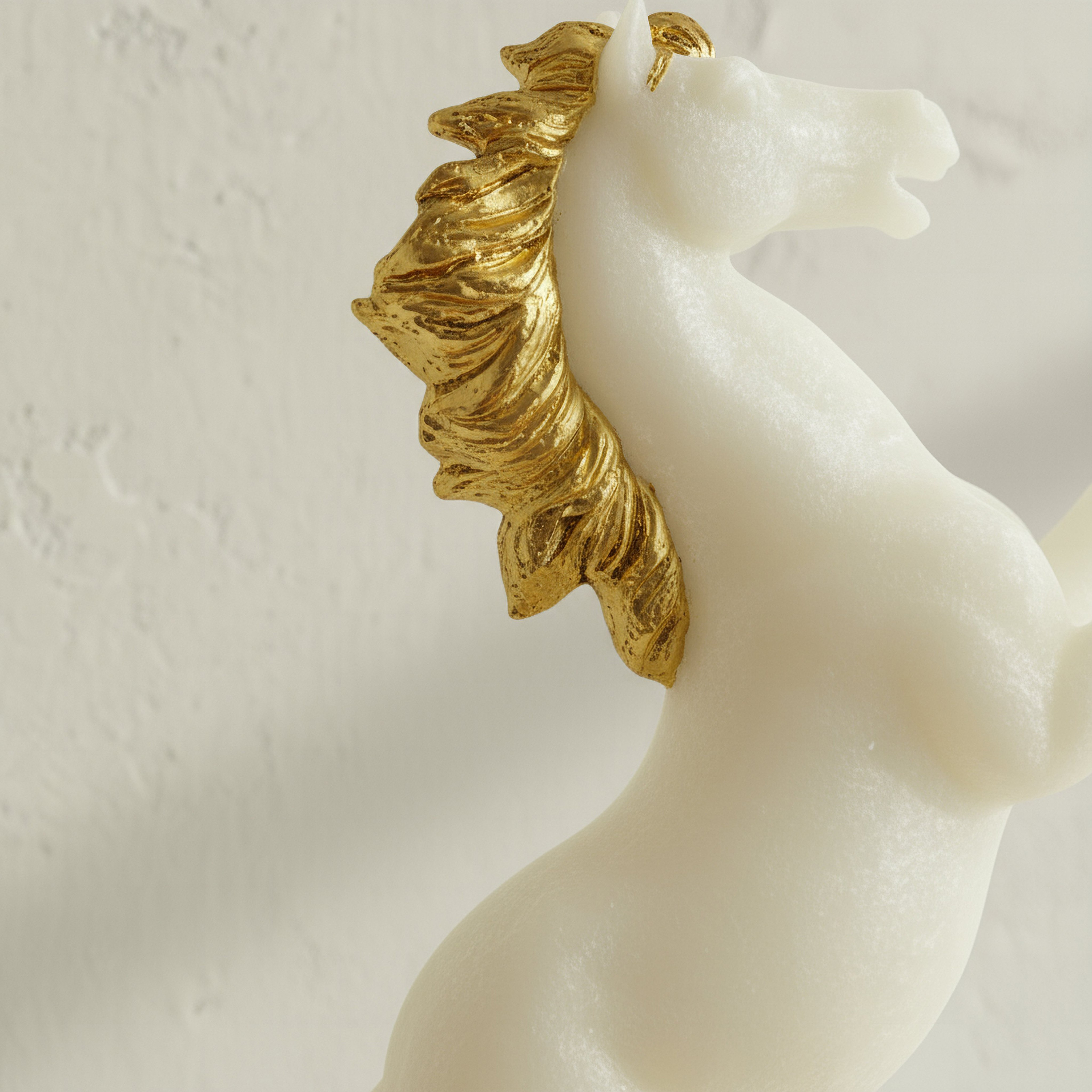 حصان هزاز من غبار الرخام والبوليريسين من فيردانت - ‎19.9×9×25.8 سم‎-hbxhomeware-homedecor-figurinesandornaments-image-2