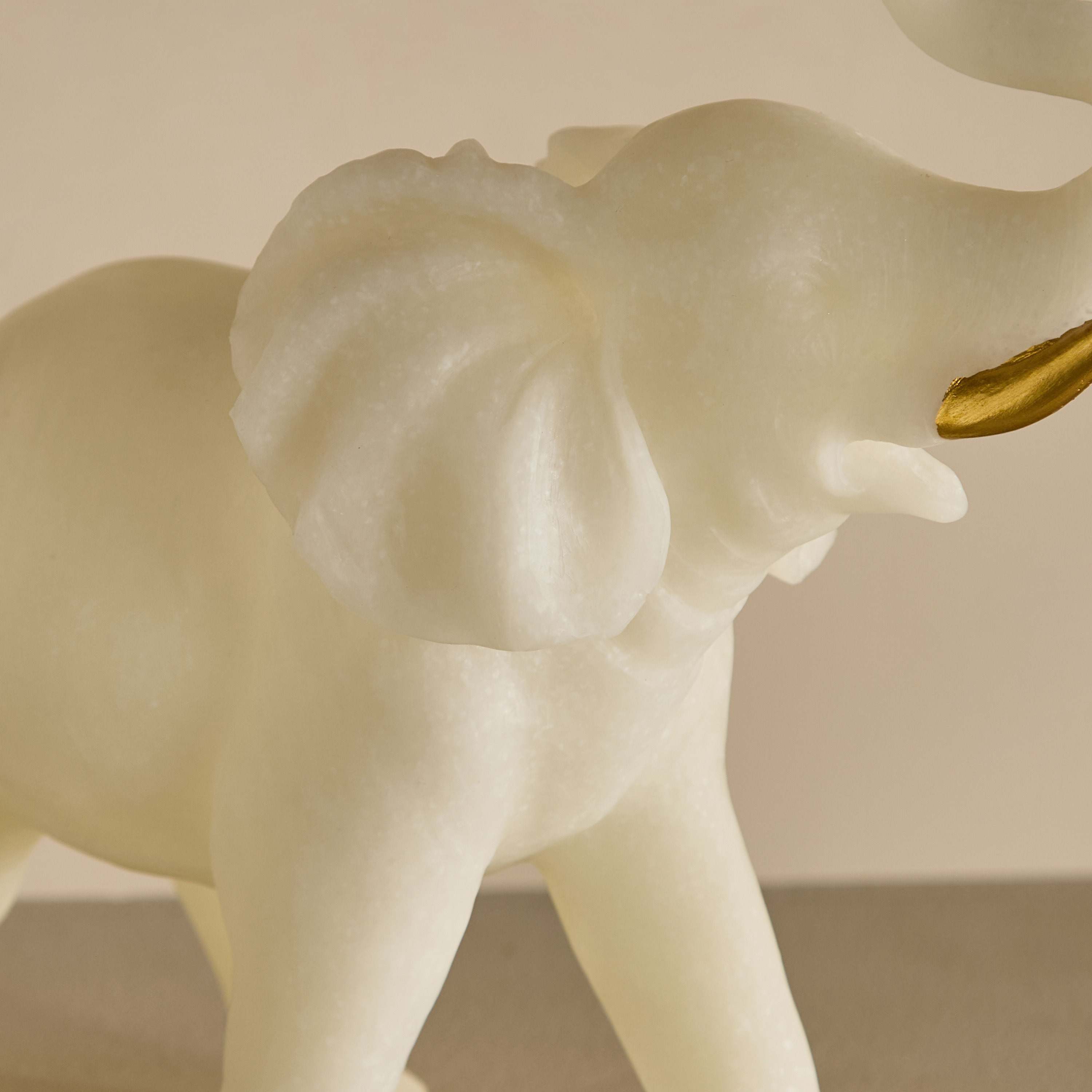 قطعة ديكور على شكل فيل من غبار الرخام والبوليريسين من فيردانت - ‎25.9×10.9×24.8 سم‎-hbxhomeware-homedecor-figurinesandornaments-image-6