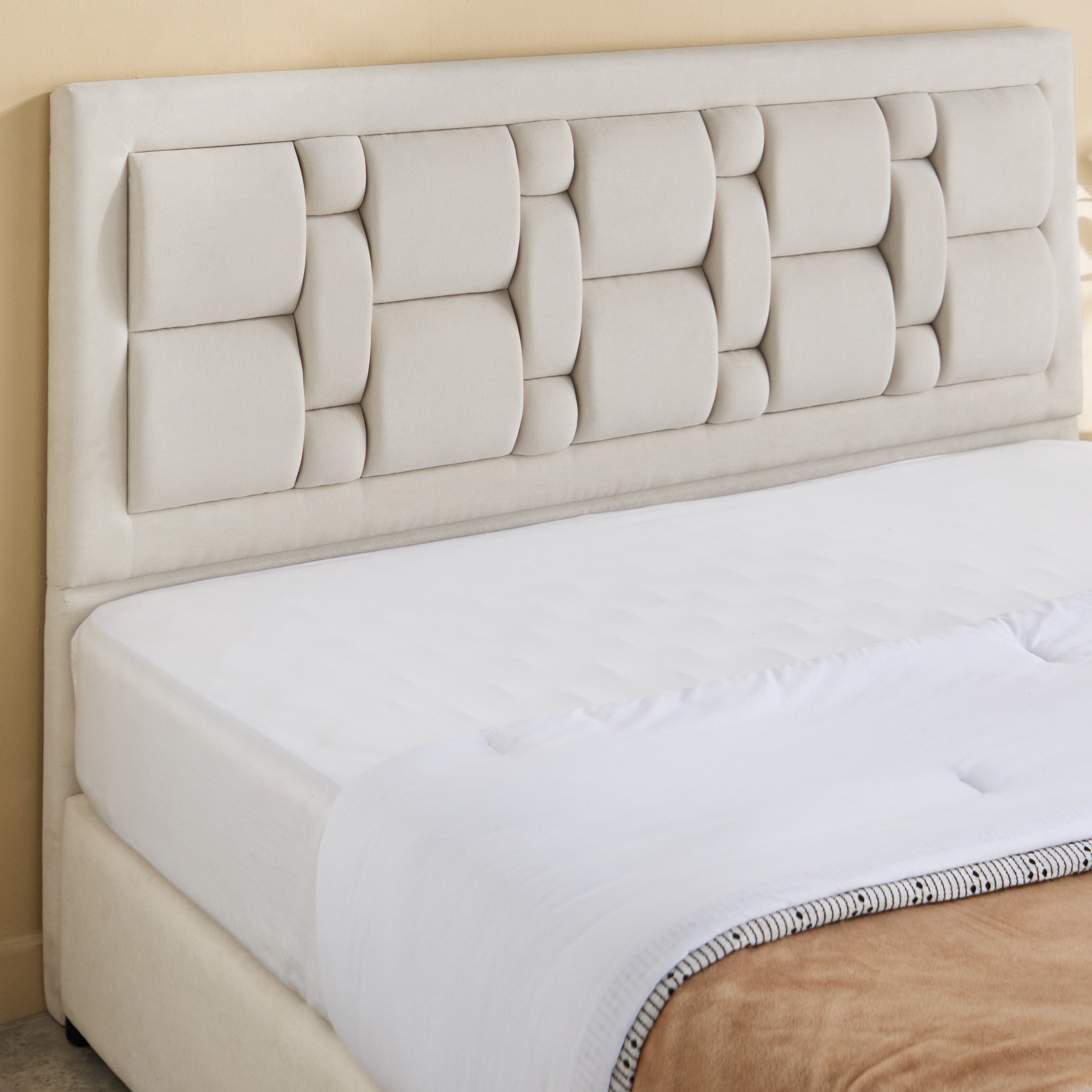Movo Curvy Siena Upholstered Twin Bed - 120x200 cm-hbxbedroom-bedsandbedsets-upholsteredbeds-twin-image-4