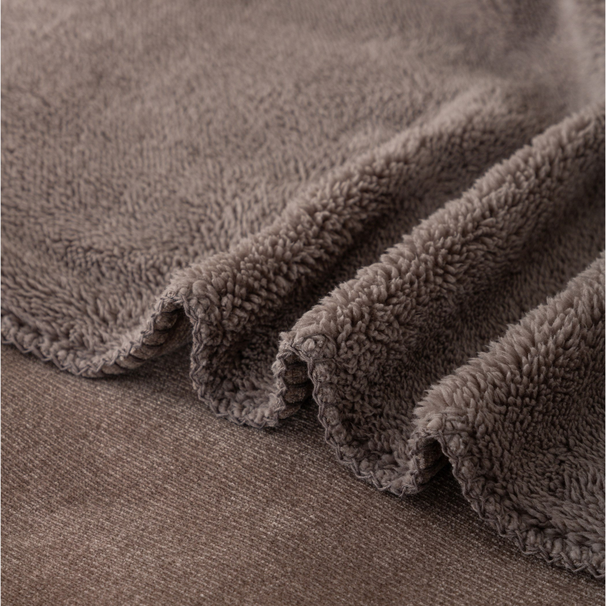 Logan Chenille Double Layer King Blanket - 220x240 cm-hbxhomeware-hbxlivingroom-image-4