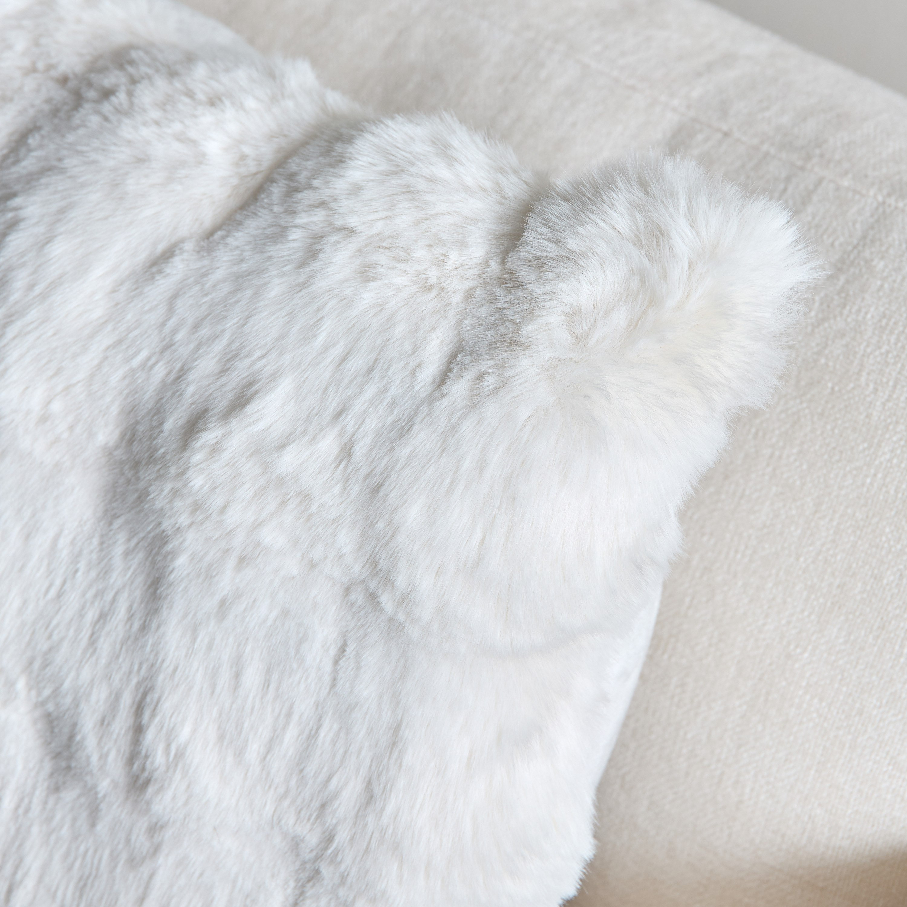 Ness 2 Side Brushed Bubble Faux Fur Filled Cushion - 50x50 cm-hbxhomeware-hbxbedroom-image-2