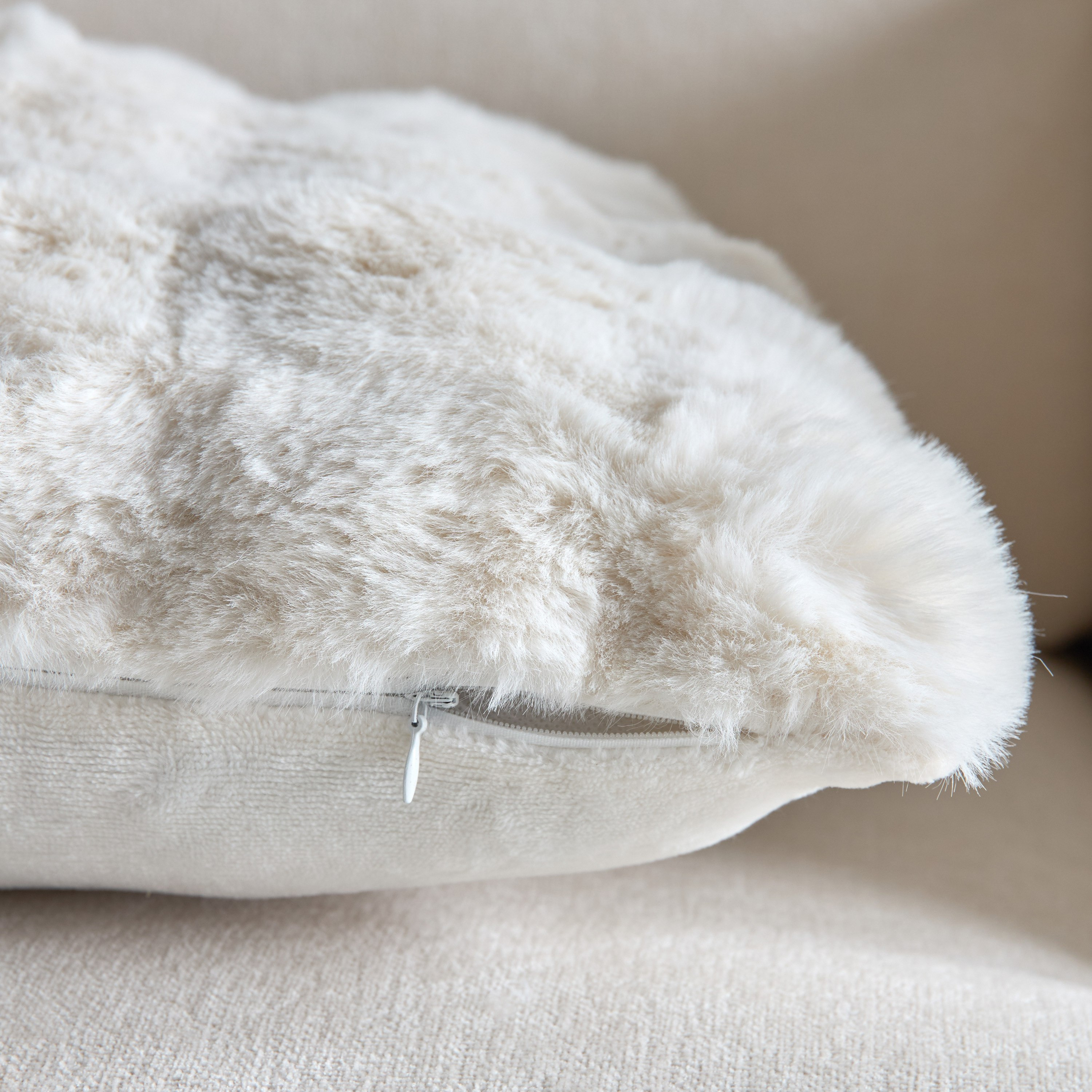 Ness 2 Side Brushed Bubble Faux Fur Filled Cushion - 50x50 cm-hbxhomeware-hbxbedroom-image-3