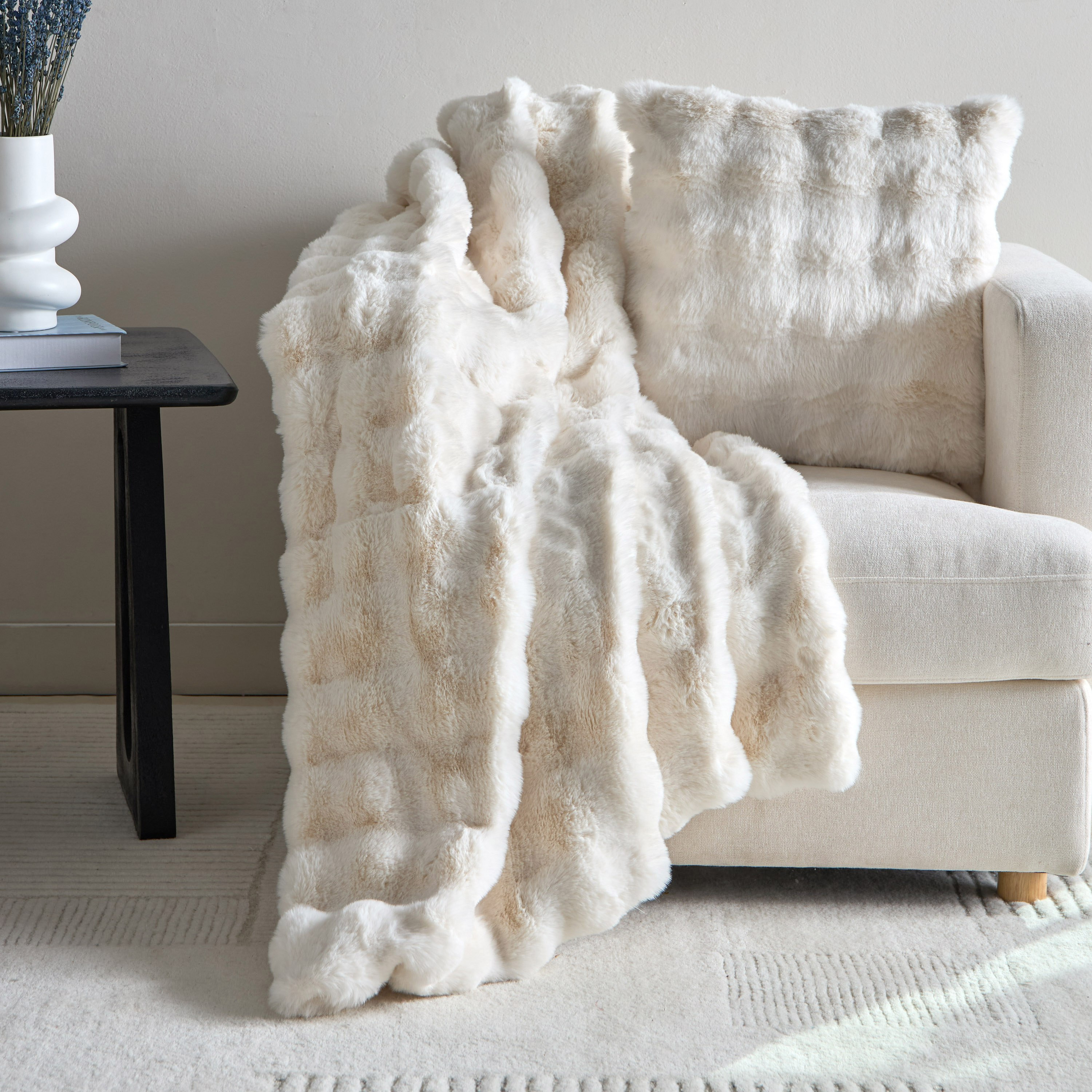 Ness 2 Side Brushed Bubble Faux Fur Filled Cushion - 50x50 cm-hbxhomeware-hbxbedroom-image-4