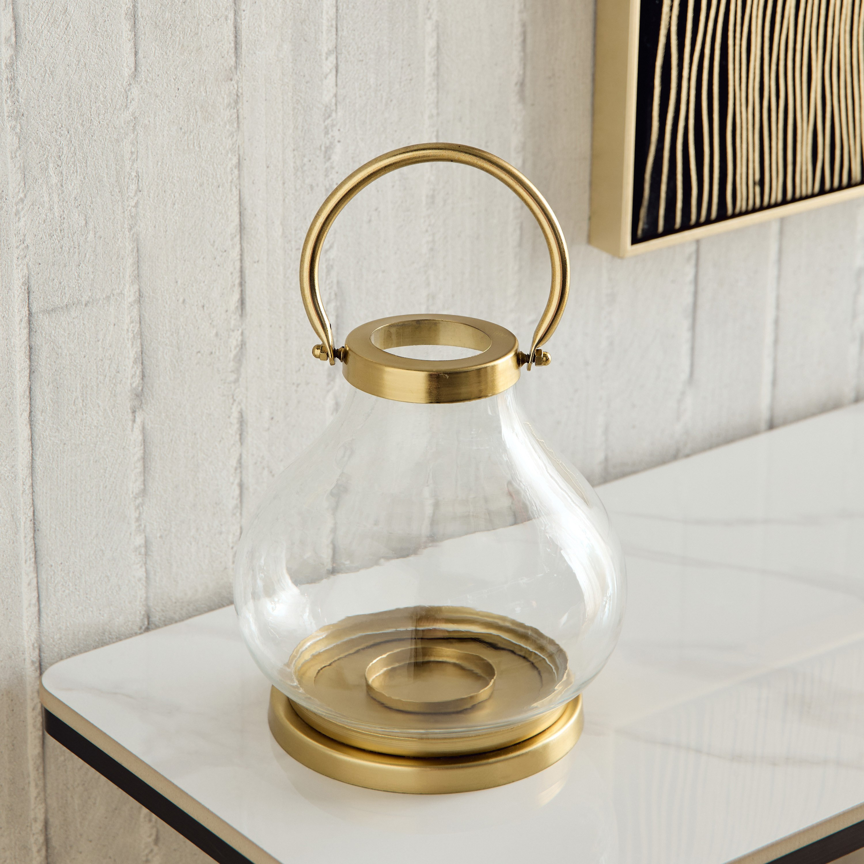 حامل شموع عمودية بارز الملمس من المعدن والجلد من ألفا - 19.5x19.5x20 سم-hbxlivingroom-decorandaccessories-candleholders-image-1