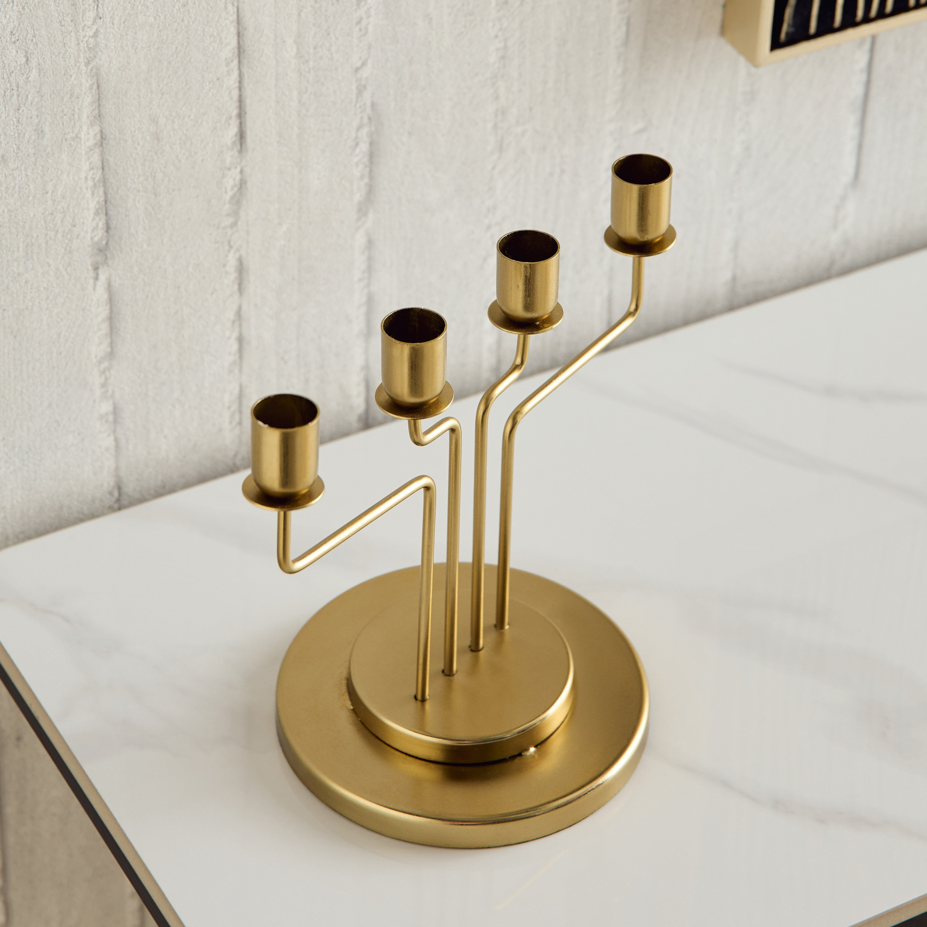 شمعدان معدني بـ 4 أذرع من ألفا - 25x15x20.5 سم-hbxlivingroom-decorandaccessories-candleholders-image-3