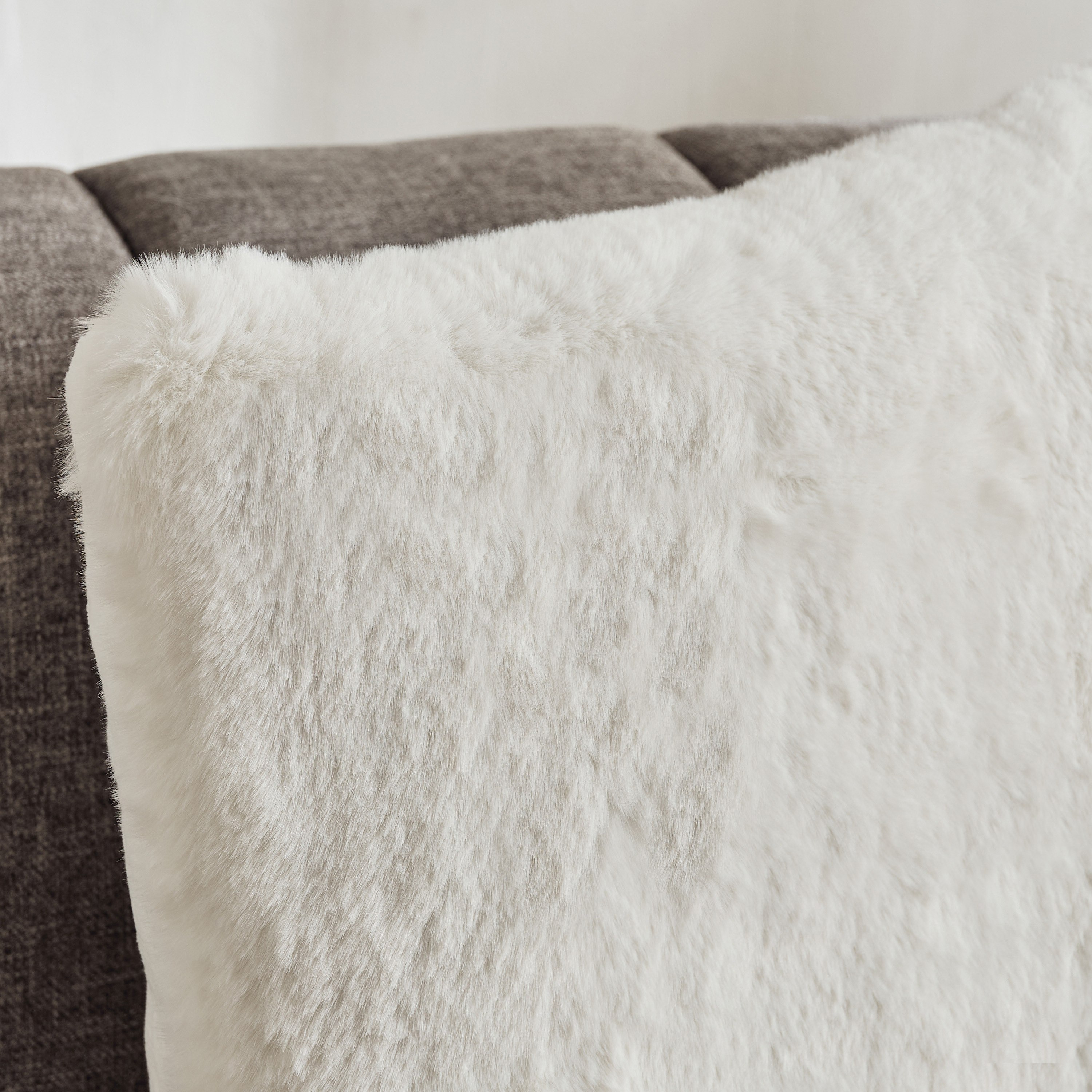 Faux Rabbit Fur Filled Cushion - 50x50 cm-hbxlivingroom-furnishings-cushionsandcovers-filledcushions-image-6