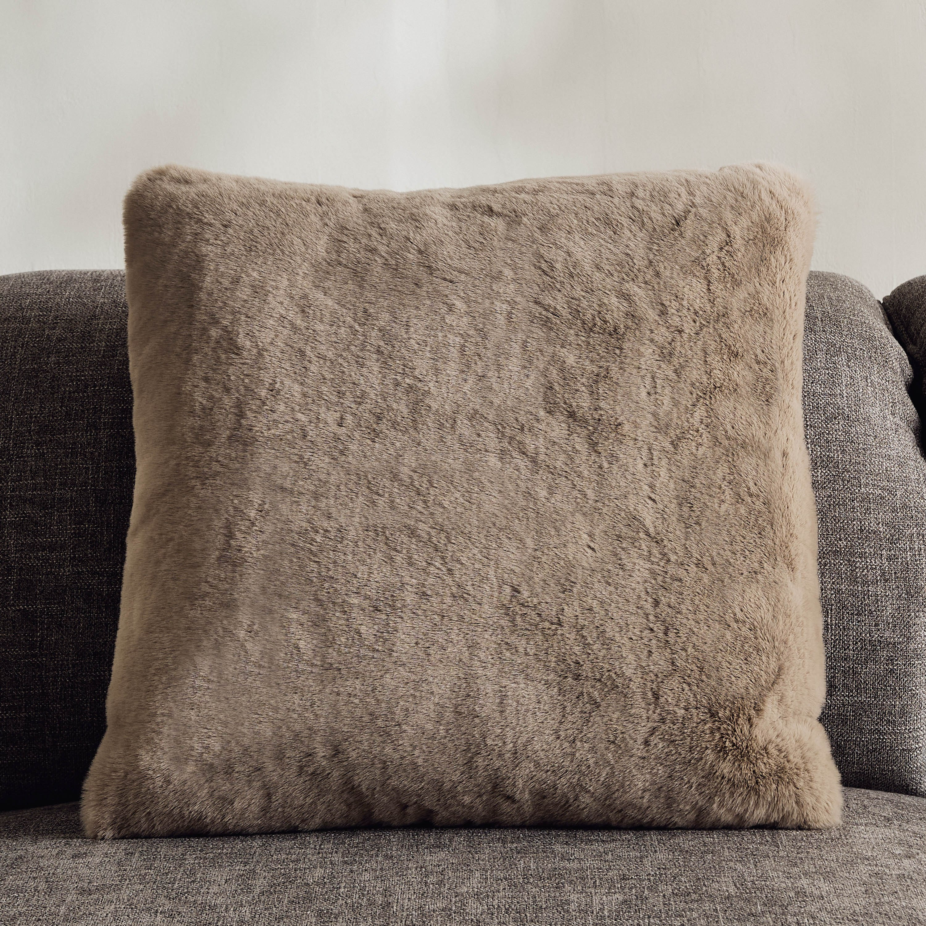 Faux Rabbit Fur Filled Cushion - 50x50 cm-hbxlivingroom-furnishings-cushionsandcovers-filledcushions-image-5