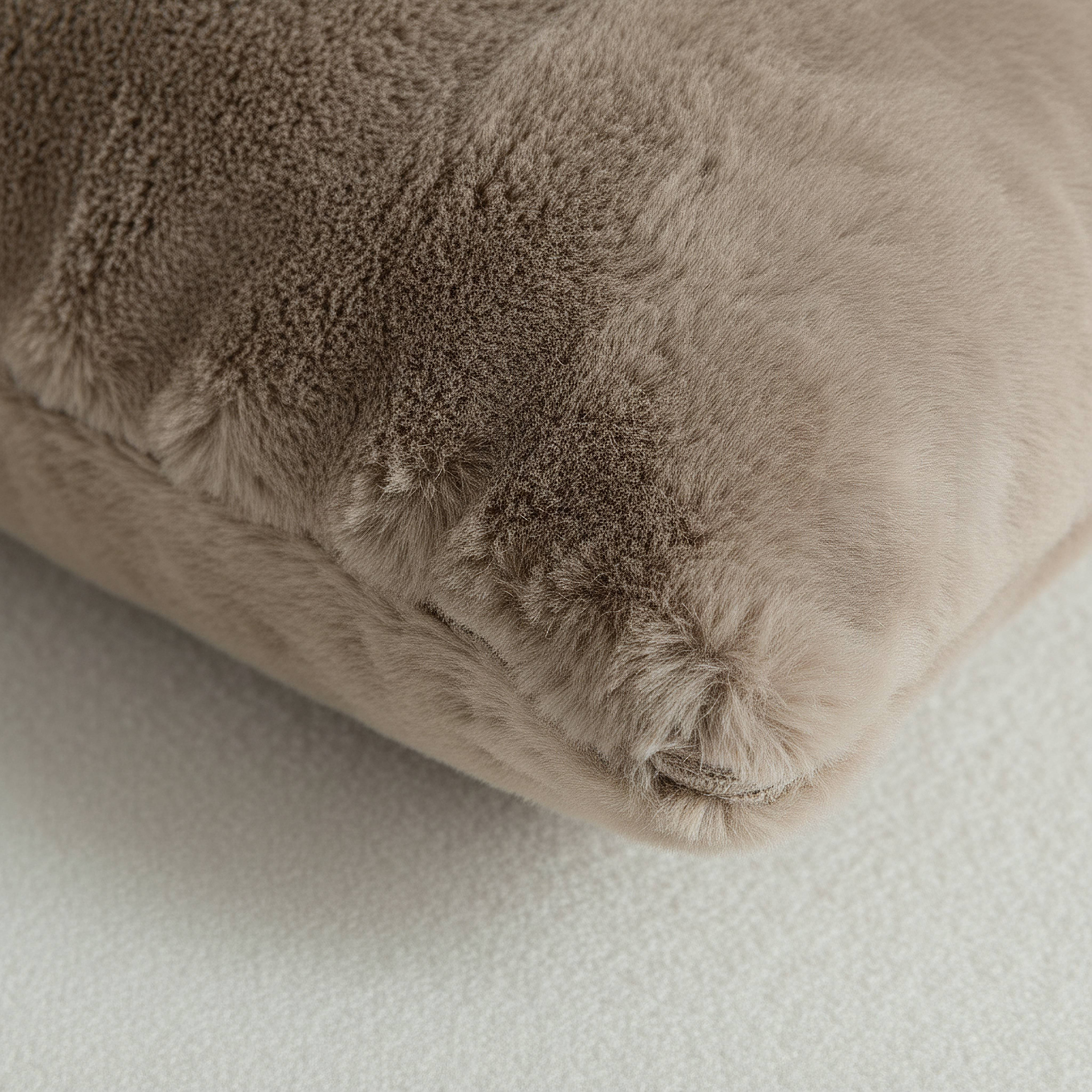 Faux Rabbit Fur Filled Cushion - 50x50 cm-hbxlivingroom-furnishings-cushionsandcovers-filledcushions-image-3
