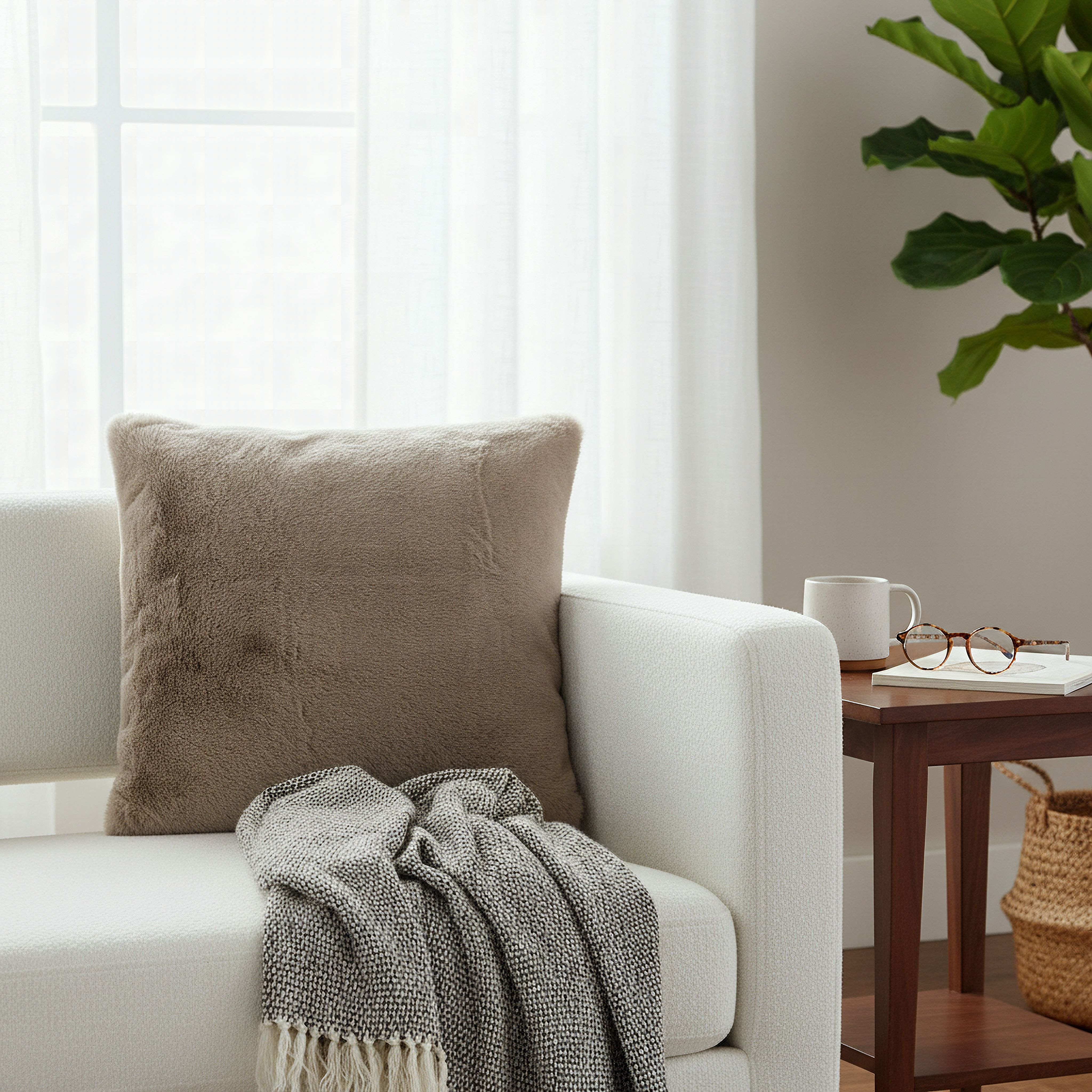Faux Rabbit Fur Filled Cushion - 50x50 cm-hbxlivingroom-furnishings-cushionsandcovers-filledcushions-image-4