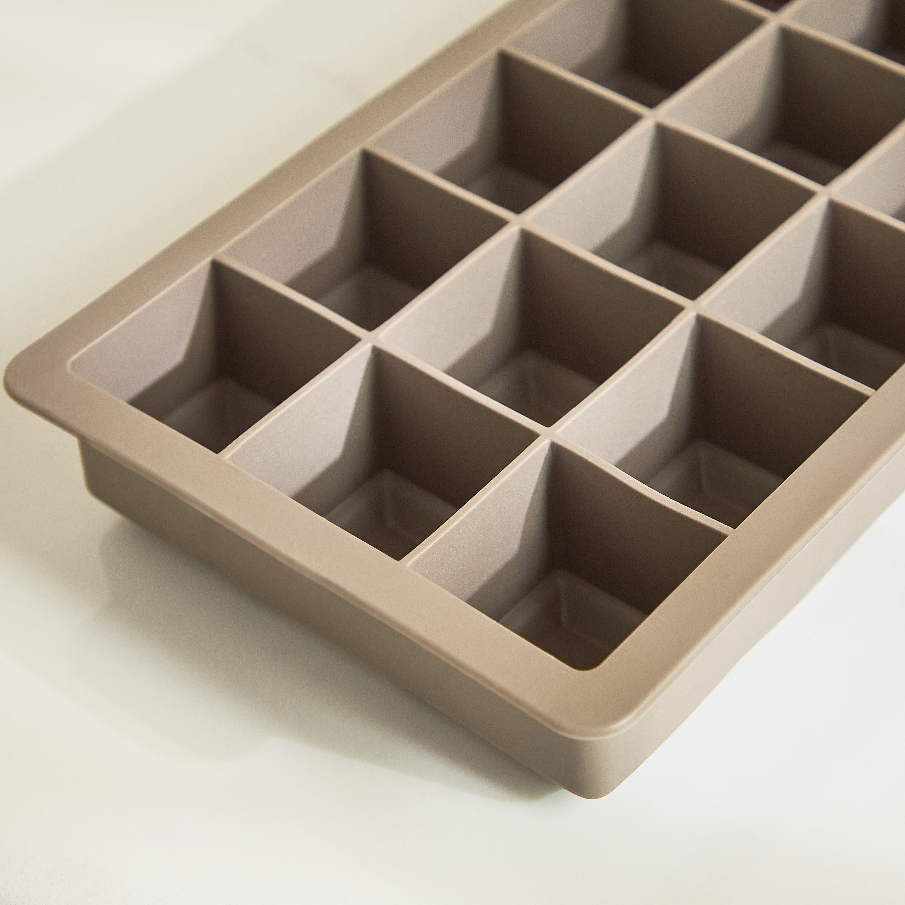 Avon Brownie Cake Mold - 18.5x12x3 cm-hbxkitchen-bakeware-image-4