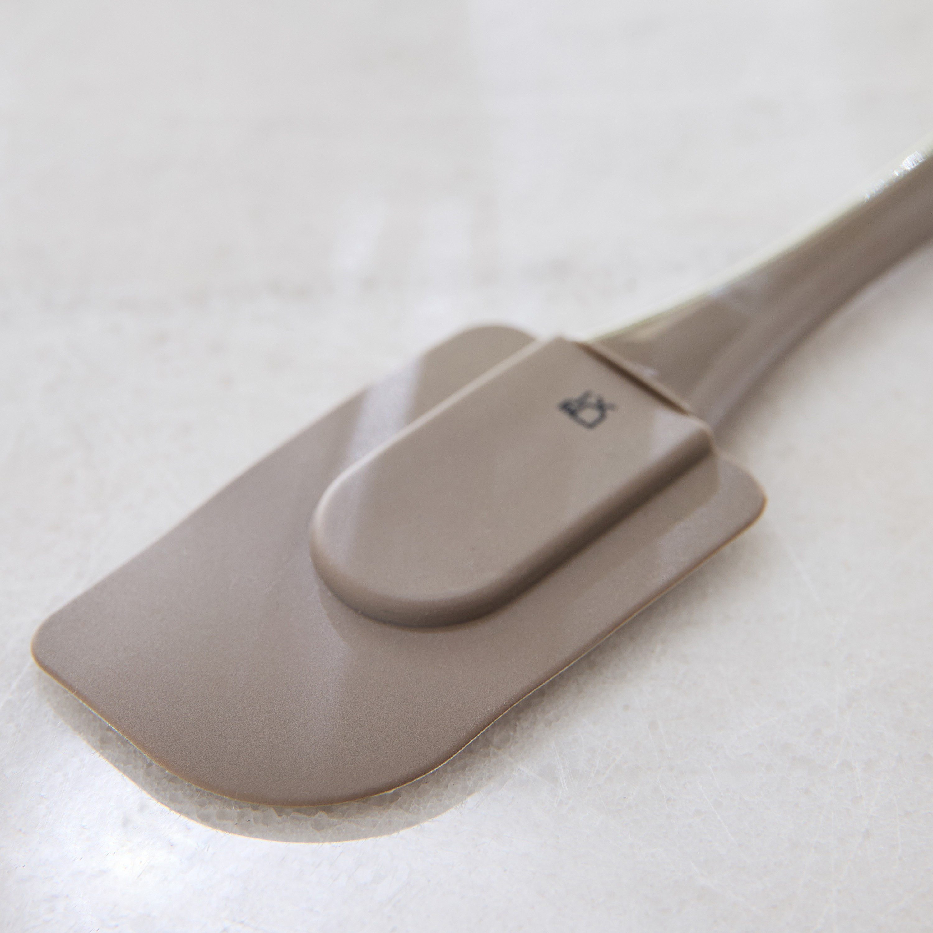 Avon Silicone Spatula-hbxkitchen-bakeware-image-2
