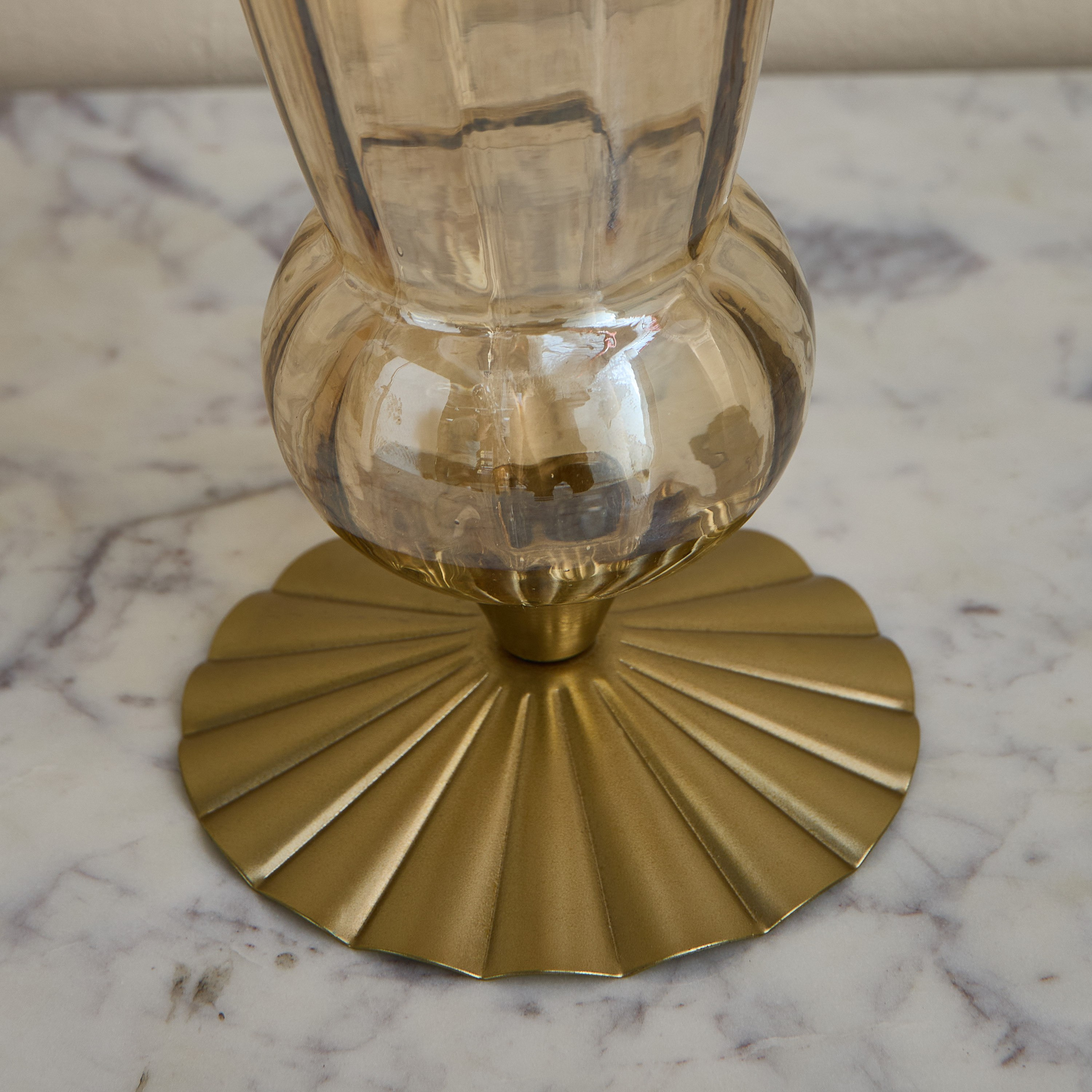 Kumudh Zen Decorative Hurricane with Base - 12x12x20 cm-hbxlivingroom-decorandaccessories-candleholders-image-4