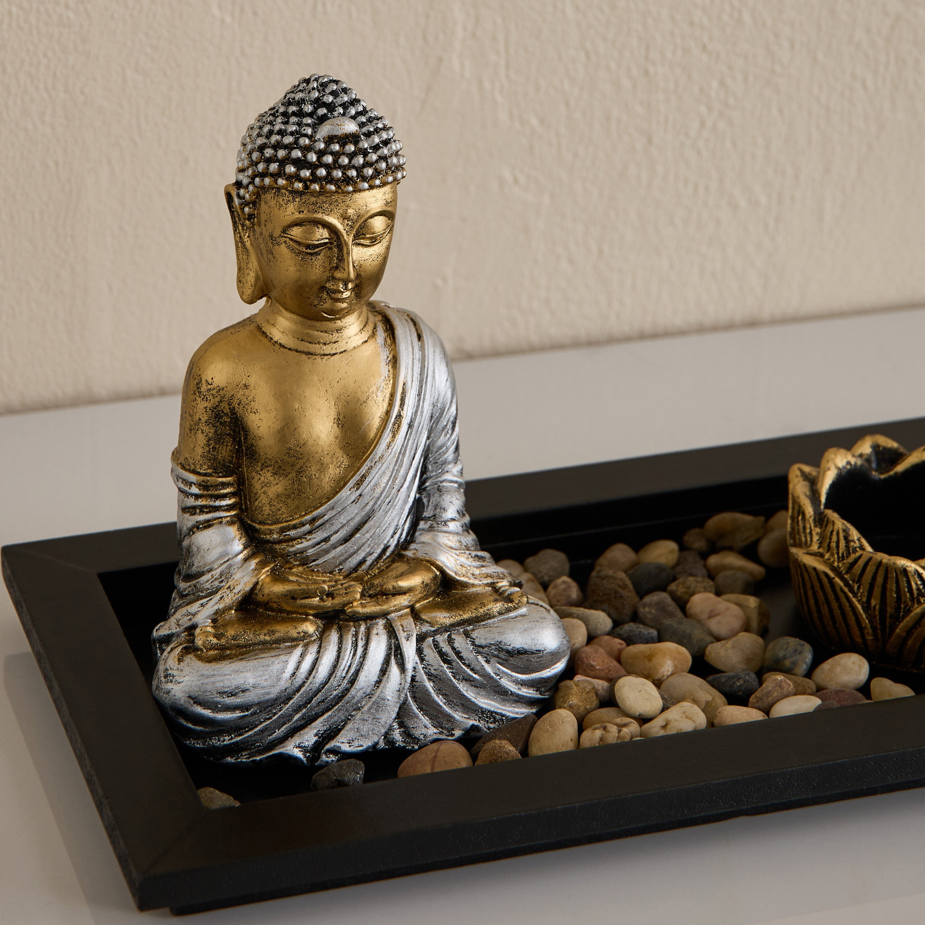 تمثال بوذا بوليريزين مع صينية وحامل شمعة تيلايت من ديفينيتي غلاسيير - 31x14x15.5 سم-hbxlivingroom-decorandaccessories-candleholders-image-4