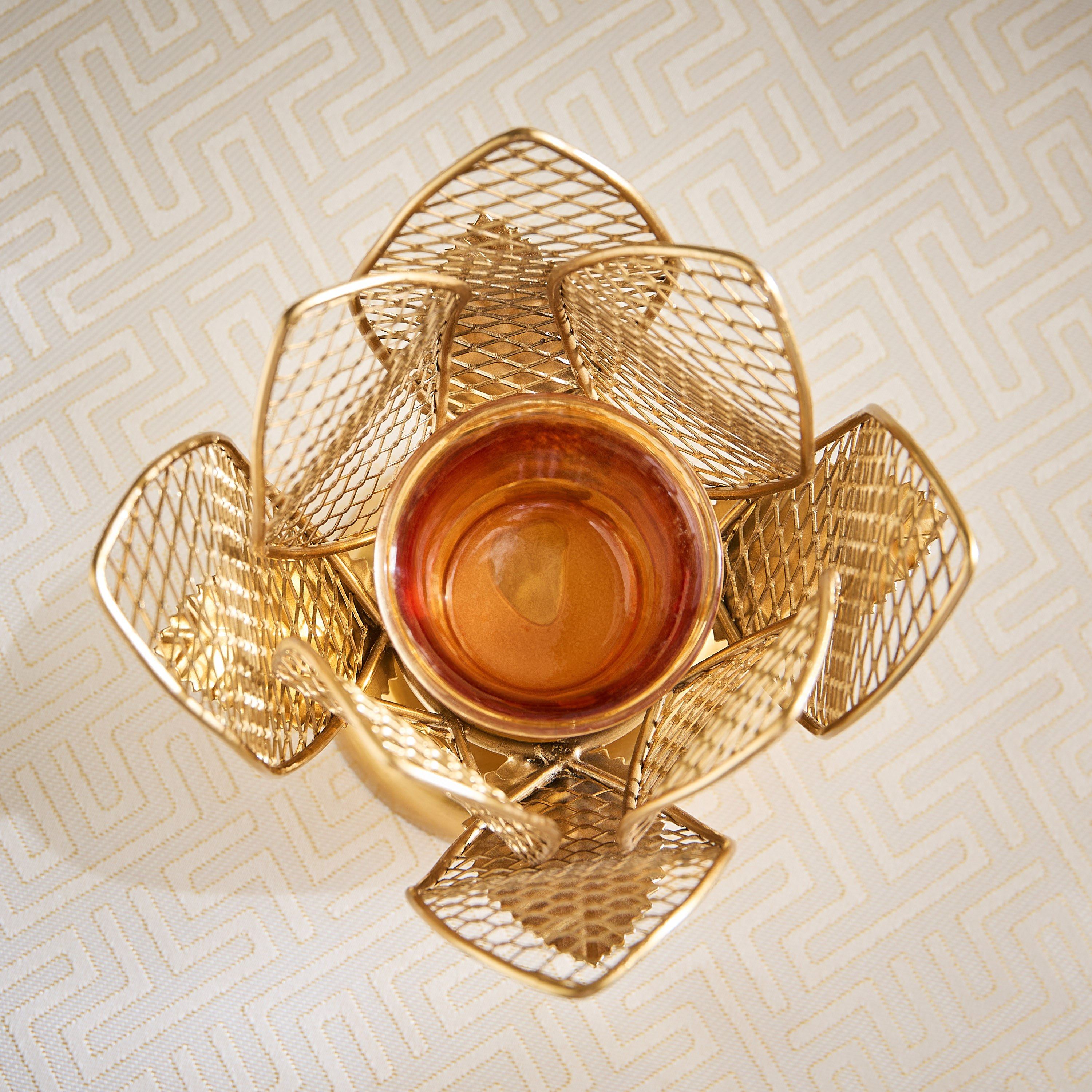 حامل شموع ديكور شبكي من كومود أورورا - 15x15x24 سم-hbxlivingroom-decorandaccessories-candleholders-image-3