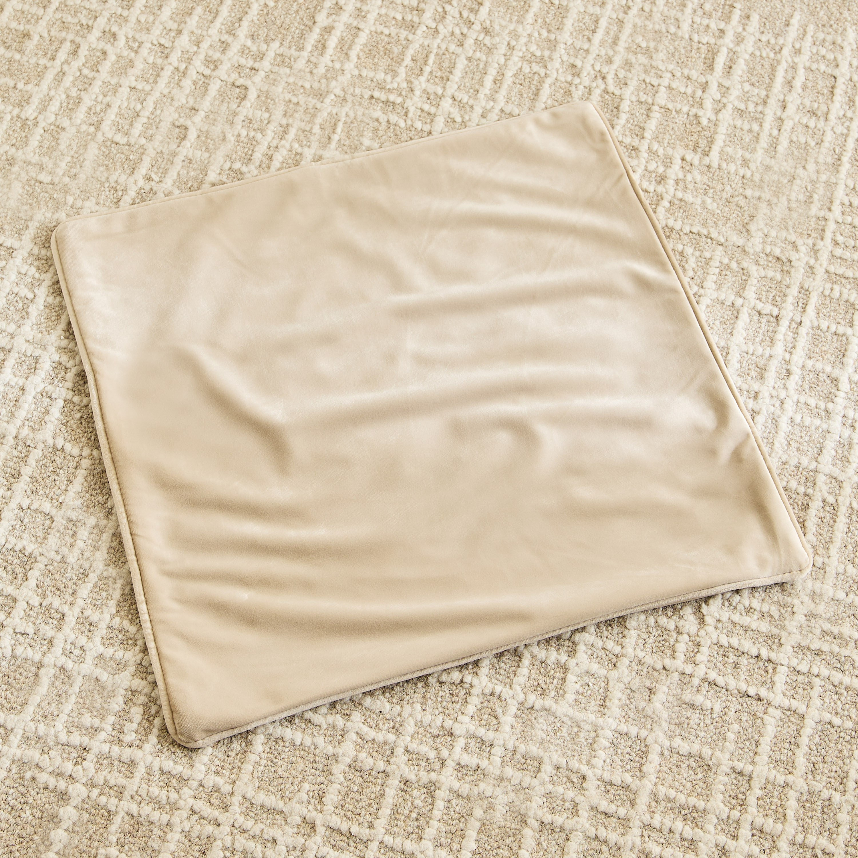 Dove Velvet Cushion Cover - 50x50 cm-hbxhomeware-cushionsandcovers-cushioncovers-image-2