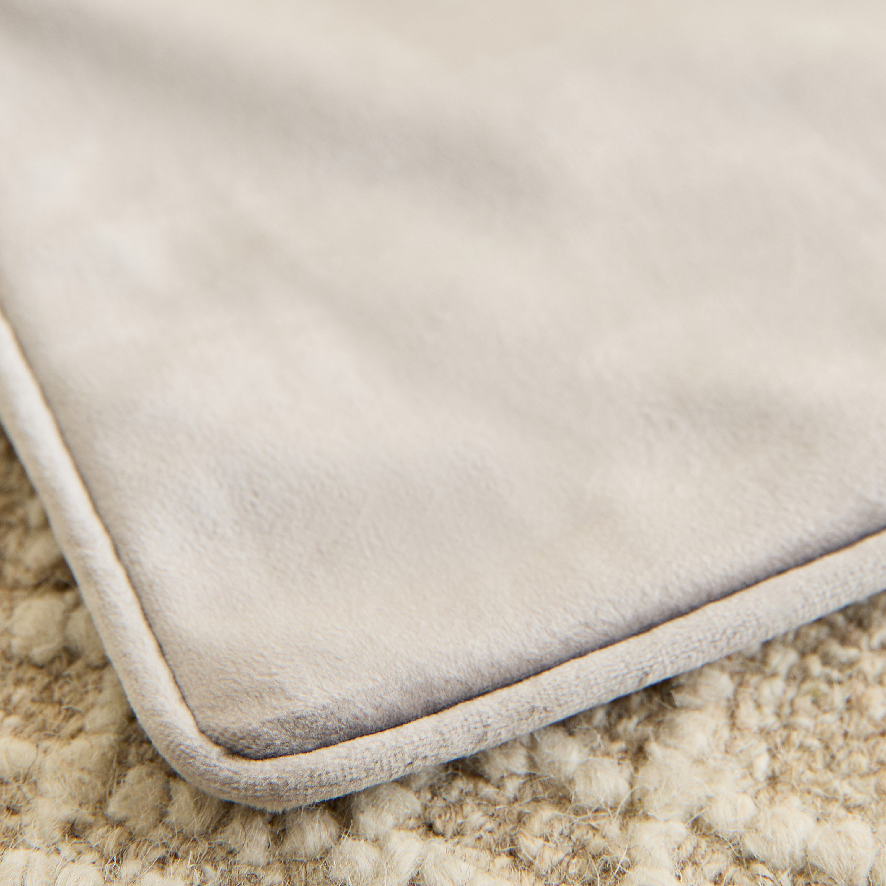 غطاء وسادة مخمل من دوف - 50x50 سم-hbxhomeware-cushionsandcovers-cushioncovers-image-3
