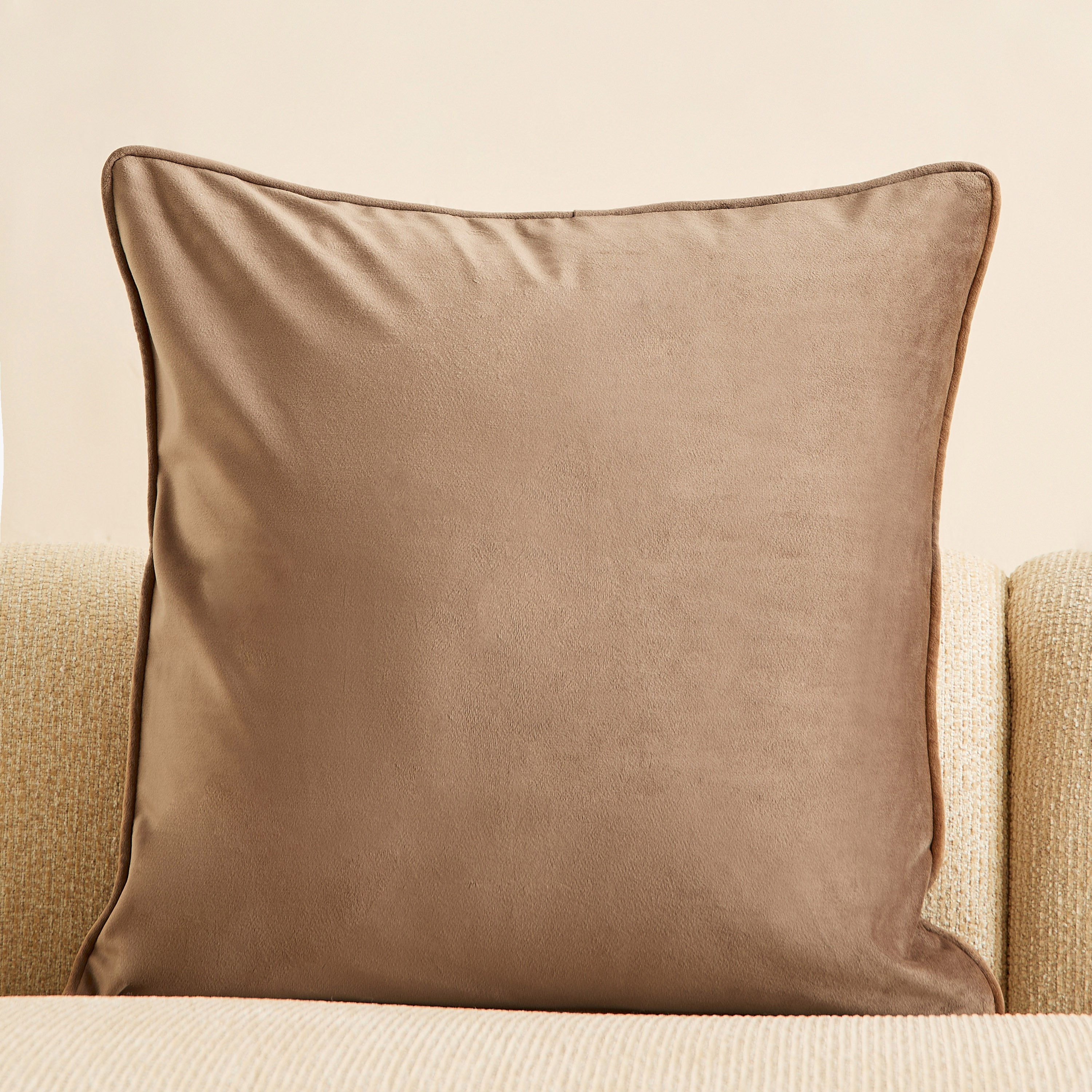 Dove Velvet Cushion Cover - 50x50 cm-hbxhomeware-cushionsandcovers-cushioncovers-image-1