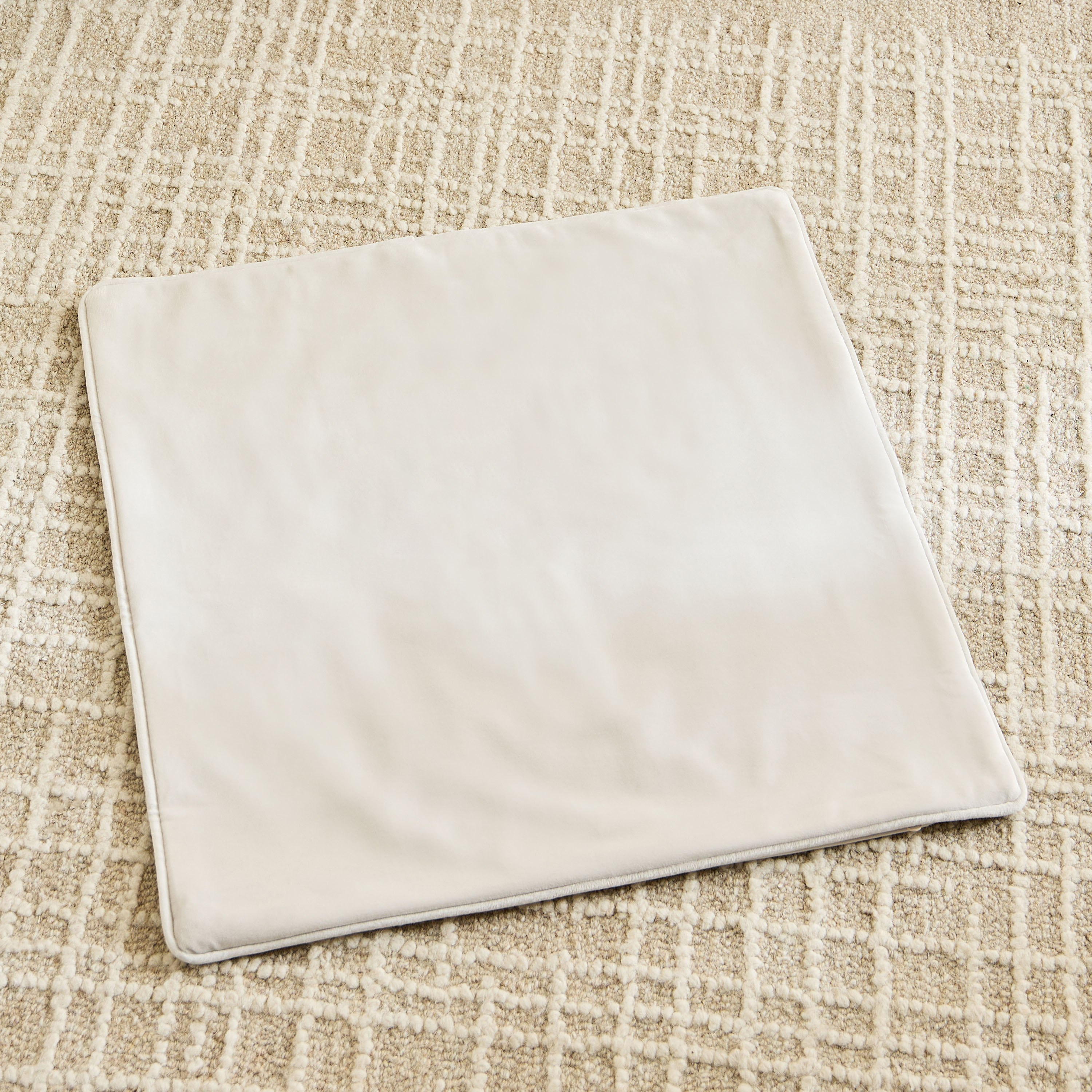 Dove Velvet Cushion Cover - 50x50 cm-hbxhomeware-cushionsandcovers-cushioncovers-image-2