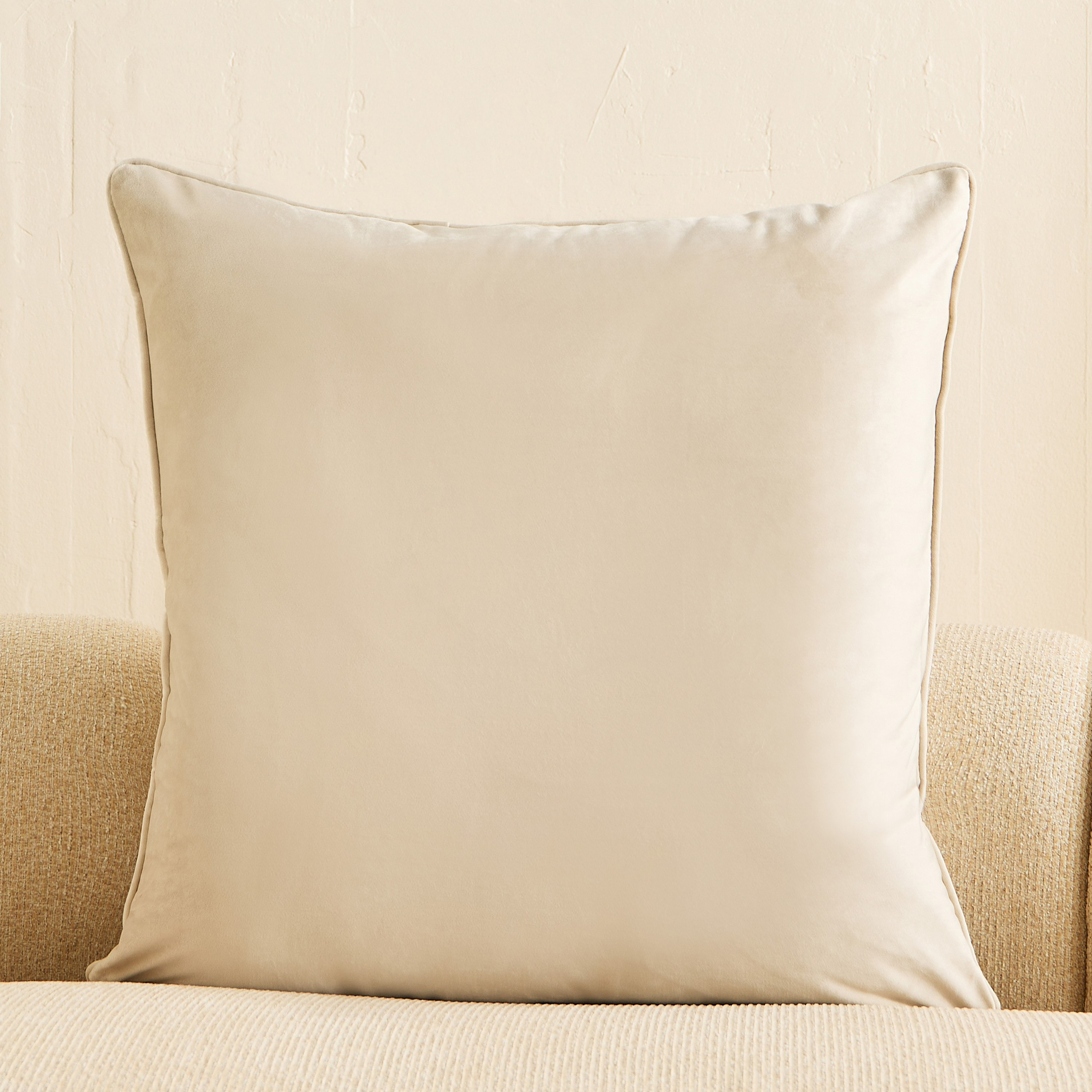 Dove Velvet Cushion Cover - 65x65 cm-hbxhomeware-cushionsandcovers-cushioncovers-image-1