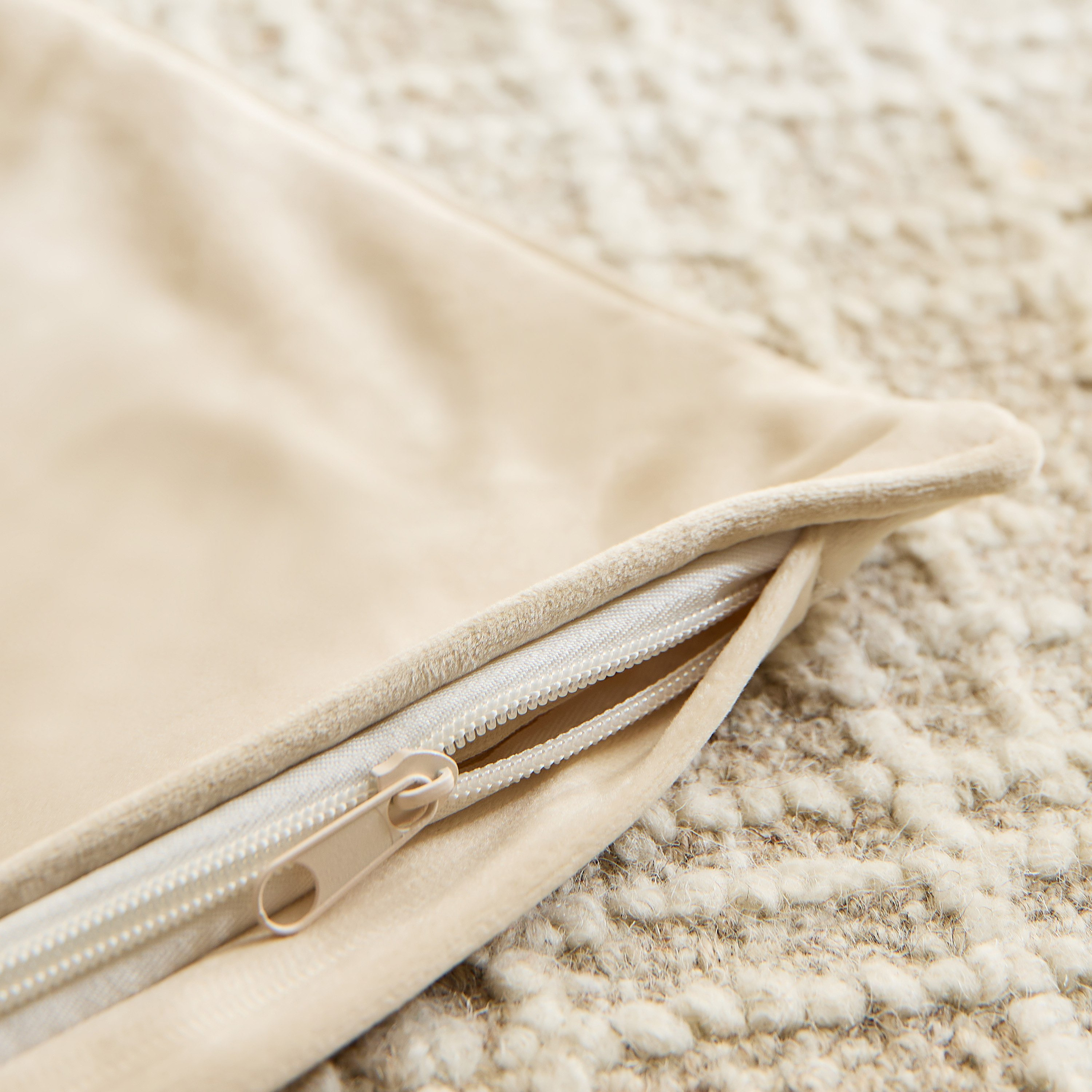 Dove Velvet Cushion Cover - 65x65 cm-hbxhomeware-cushionsandcovers-cushioncovers-image-4
