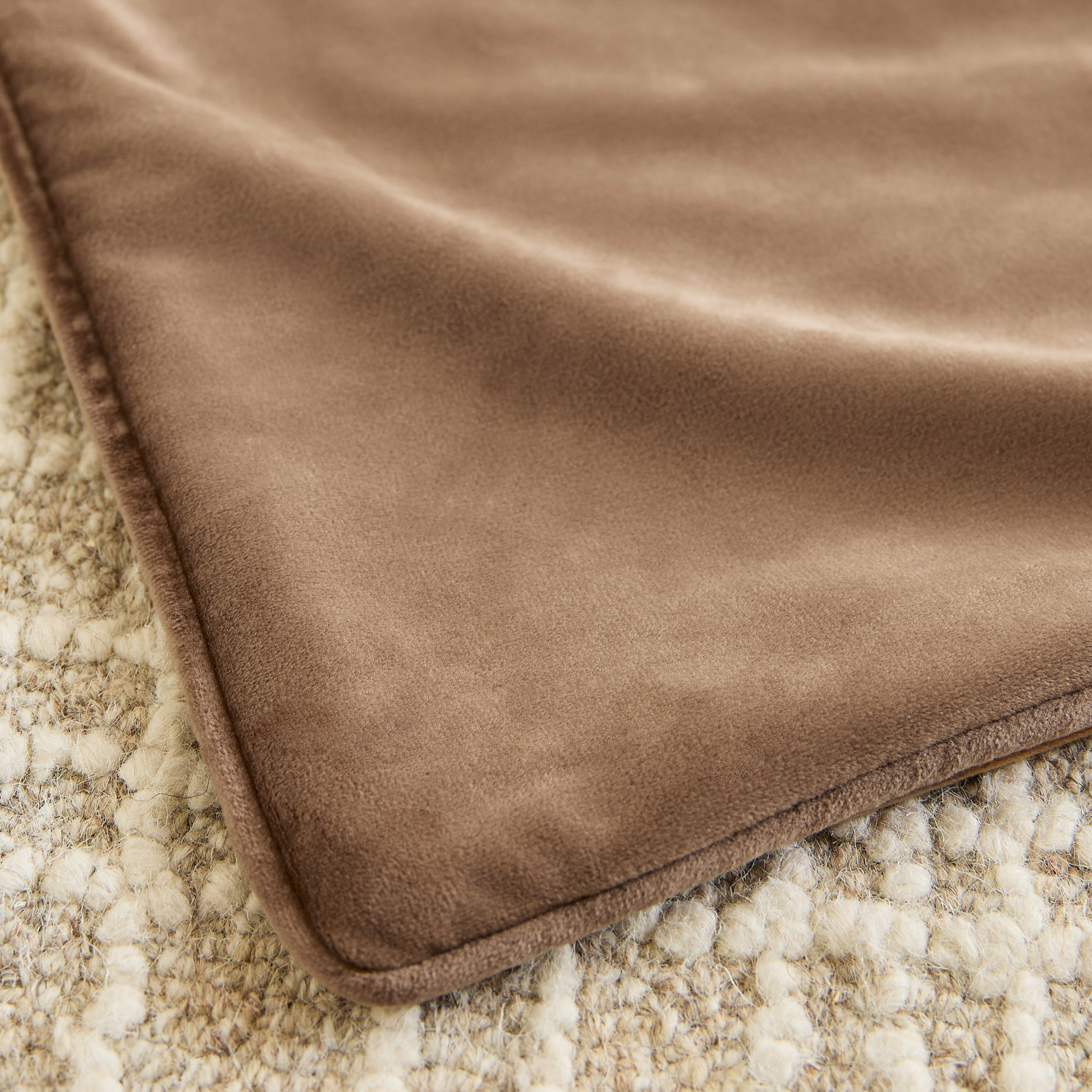 Dove Velvet Cushion Cover - 65x65 cm-hbxhomeware-cushionsandcovers-cushioncovers-image-3