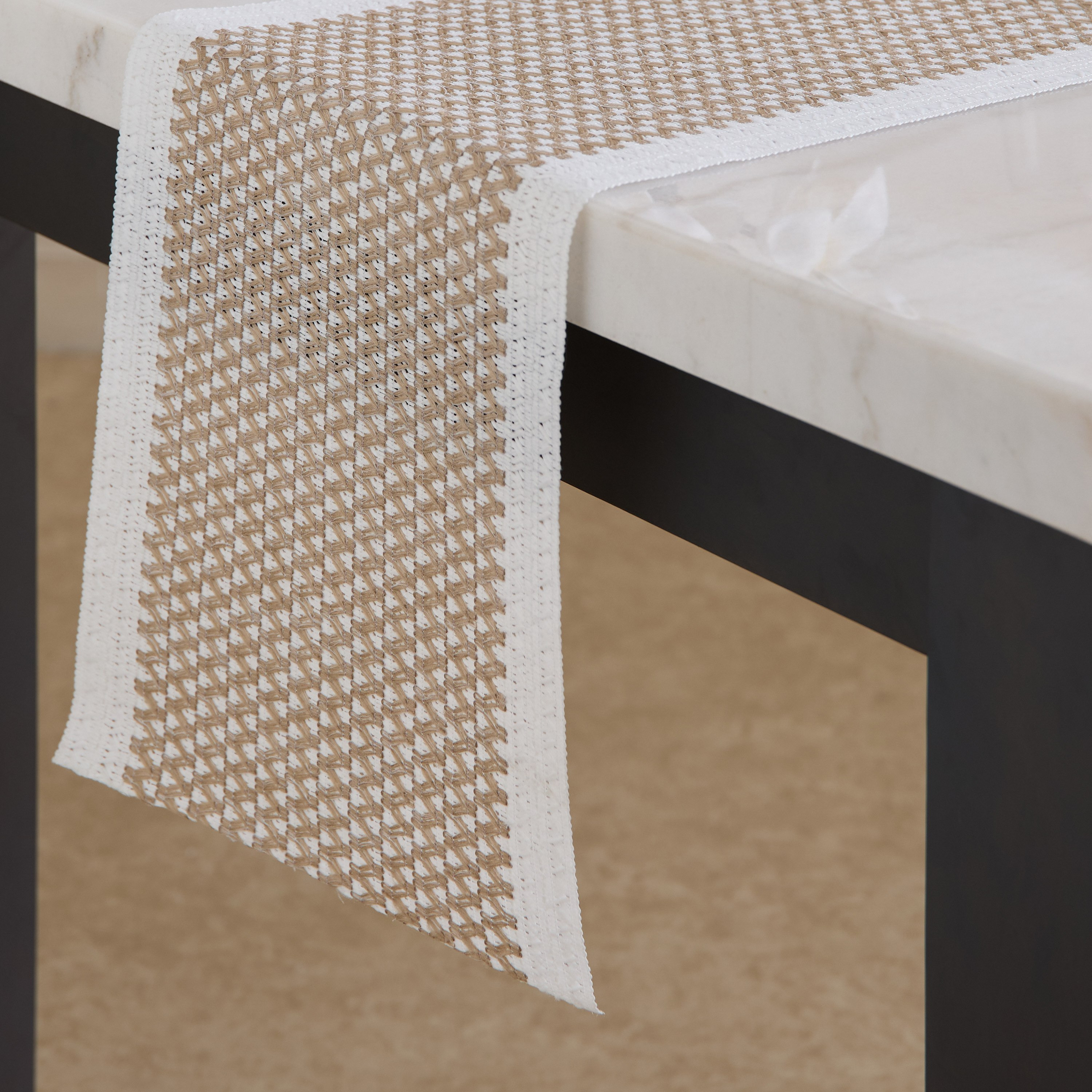 مفرش طاولة - تريسا - 30x150 سم-hbxhomeware-kitchenware-kitchenlinens-image-2