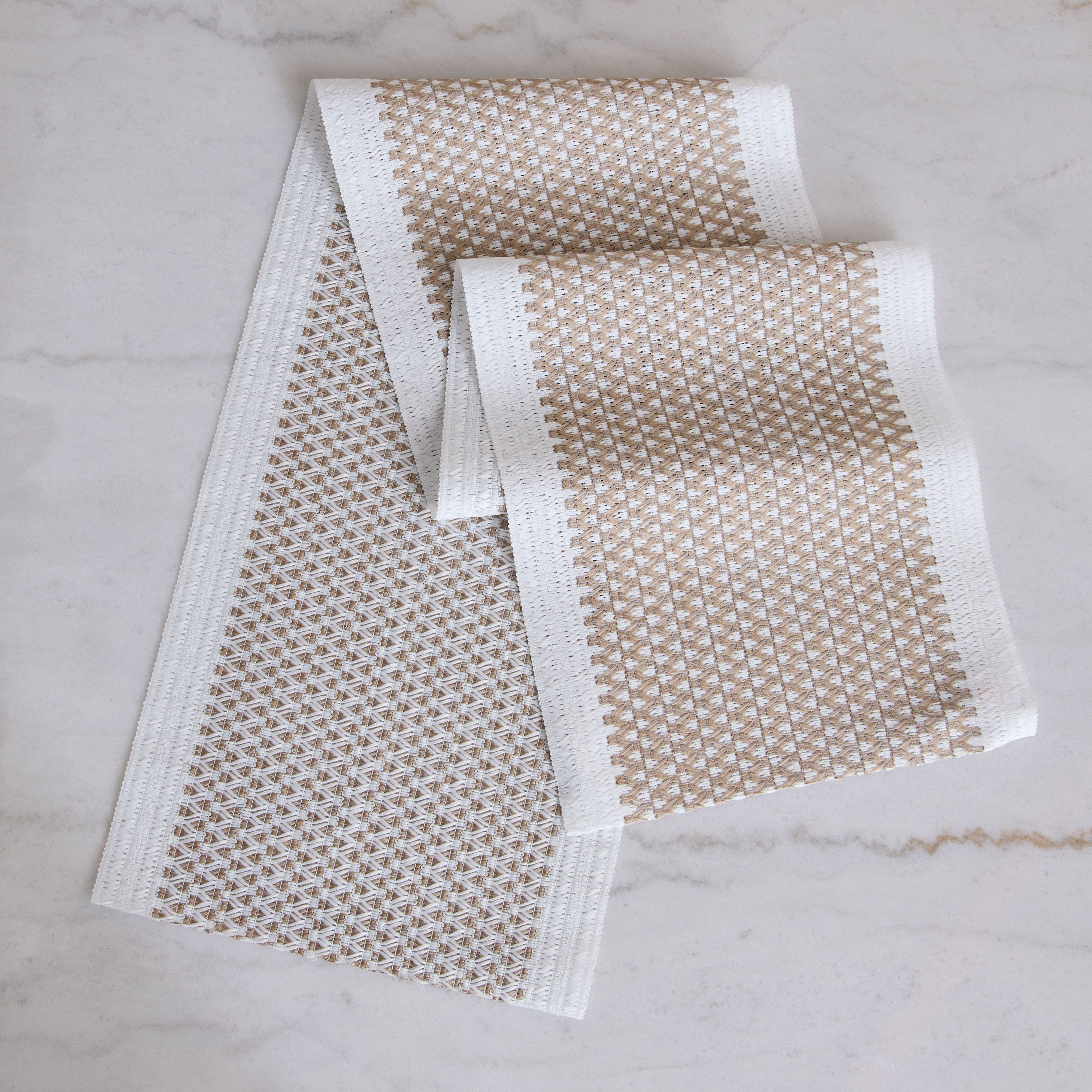 مفرش طاولة - تريسا - 30x150 سم-hbxhomeware-kitchenware-kitchenlinens-image-3
