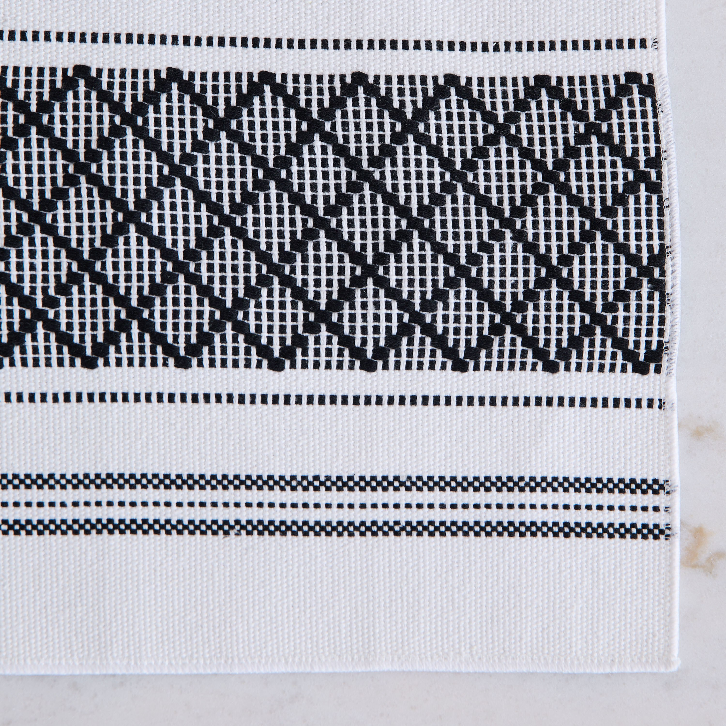 Sara Polyester Placemat-35x45cm-hbxhomeware-kitchenware-kitchenlinens-image-2