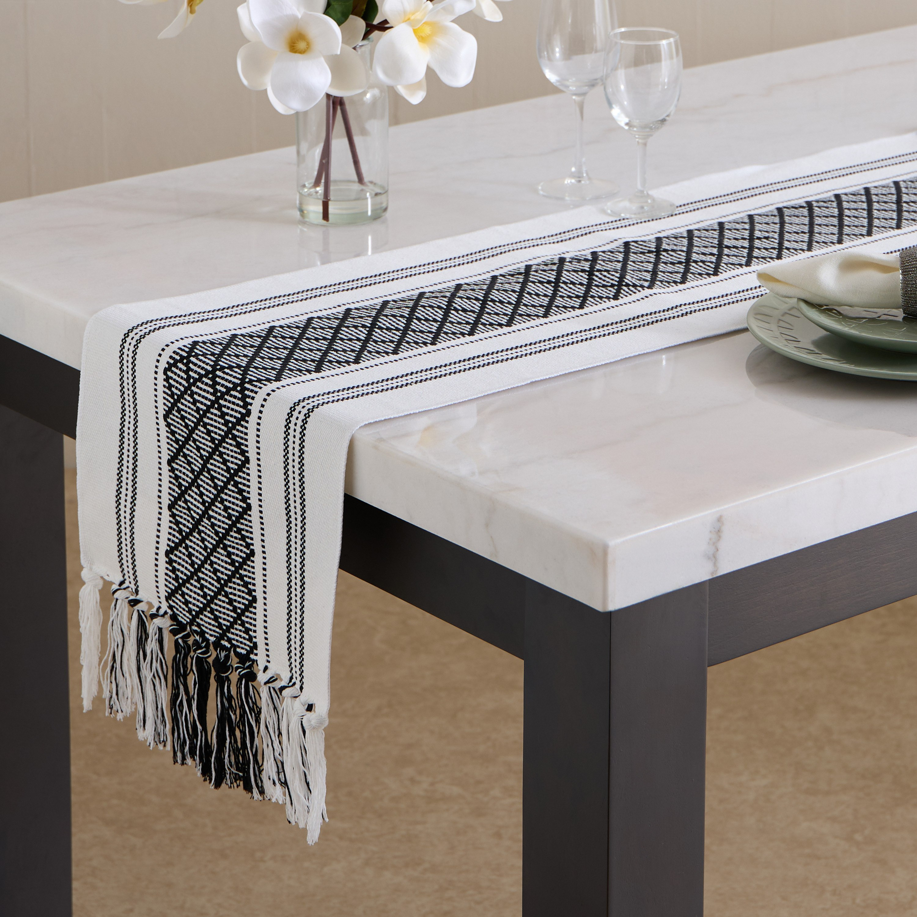 مفرش طاولة - سارا - 35x180 سم-hbxhomeware-kitchenware-kitchenlinens-image-1
