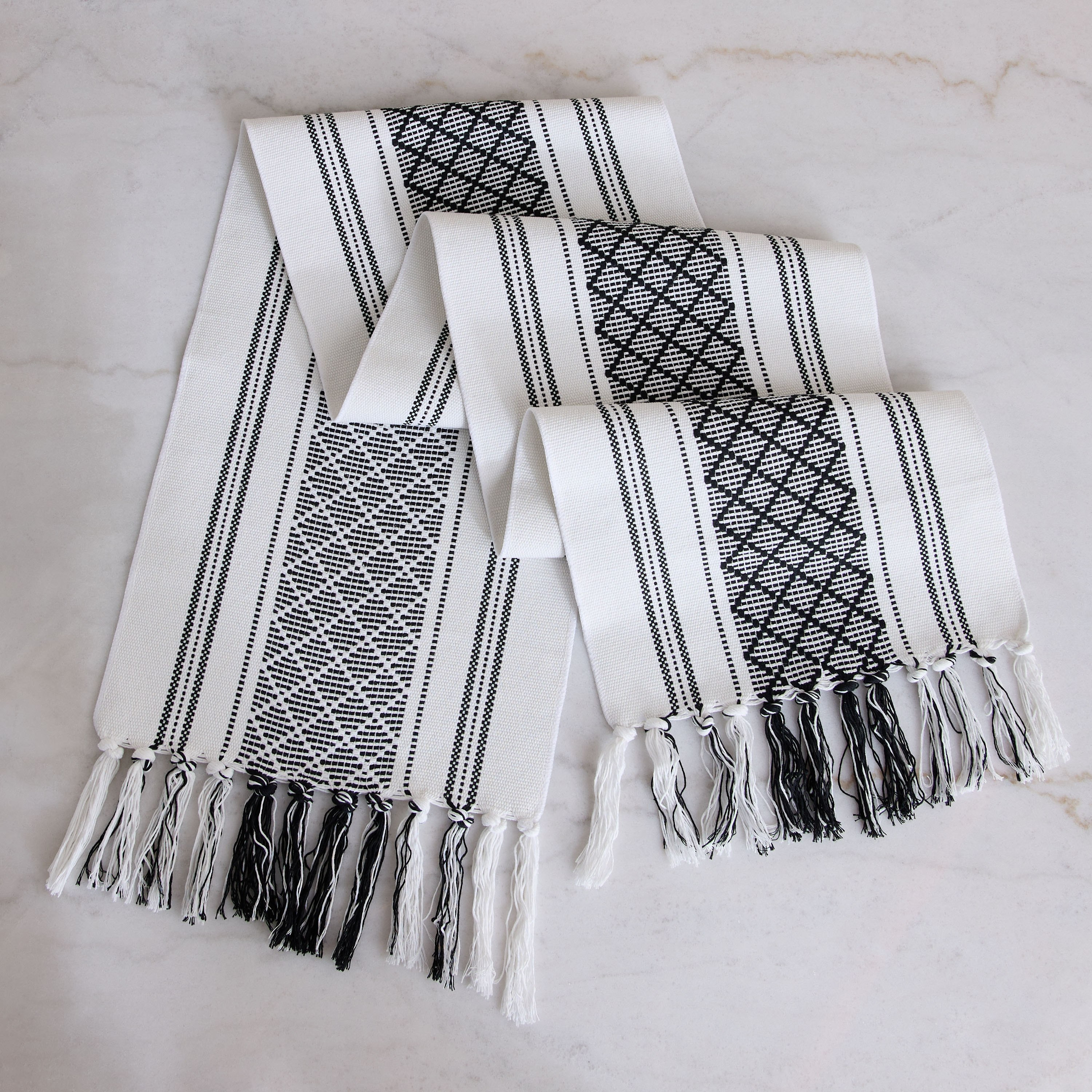 مفرش طاولة - سارا - 35x180 سم-hbxhomeware-kitchenware-kitchenlinens-image-3