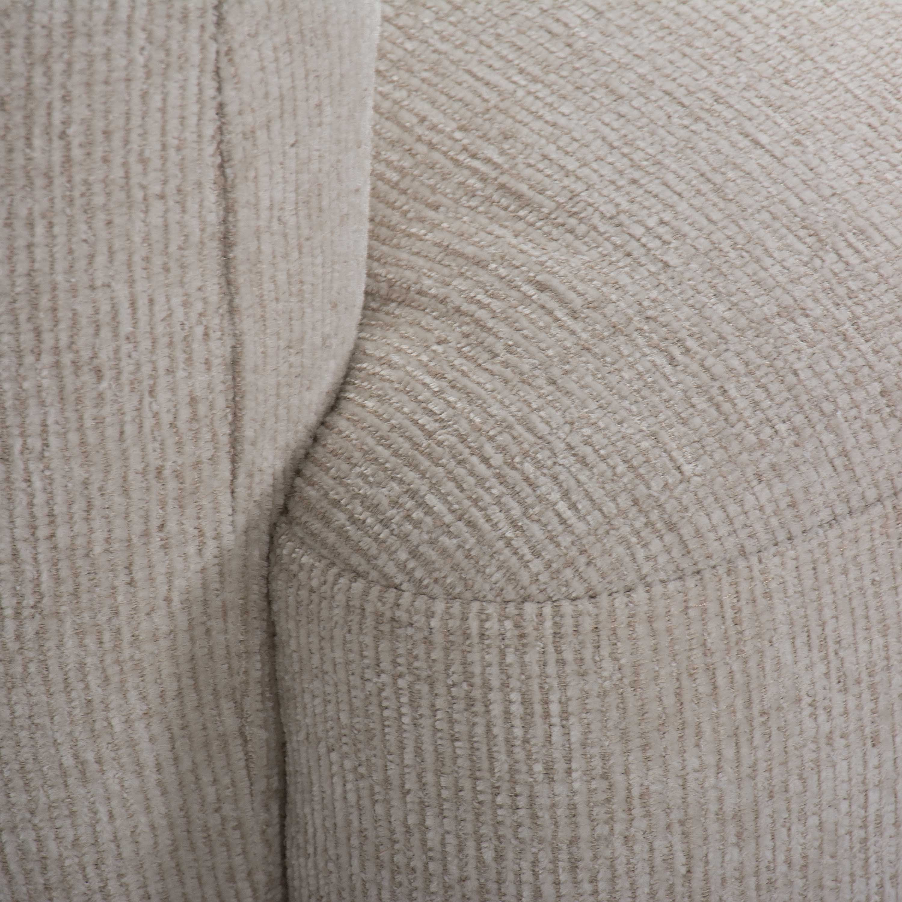 كنبة قماش بمقعدين من أدريا-hbxlivingroom-sofasandarmchairs-sofas-image-10