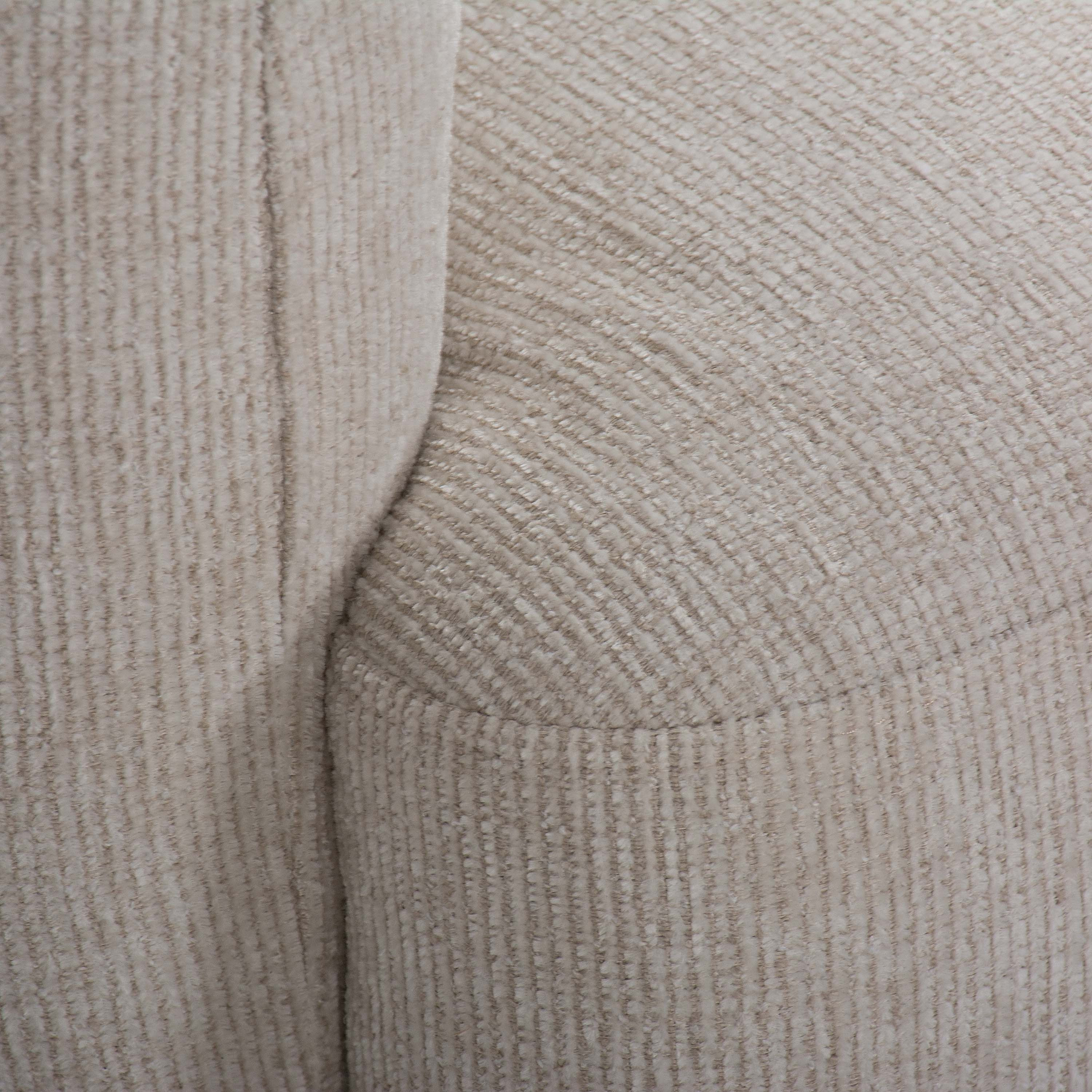 كرسي كنبة بذراعين قماش  من أدريا-hbxlivingroom-sofasandarmchairs-sofas-image-10