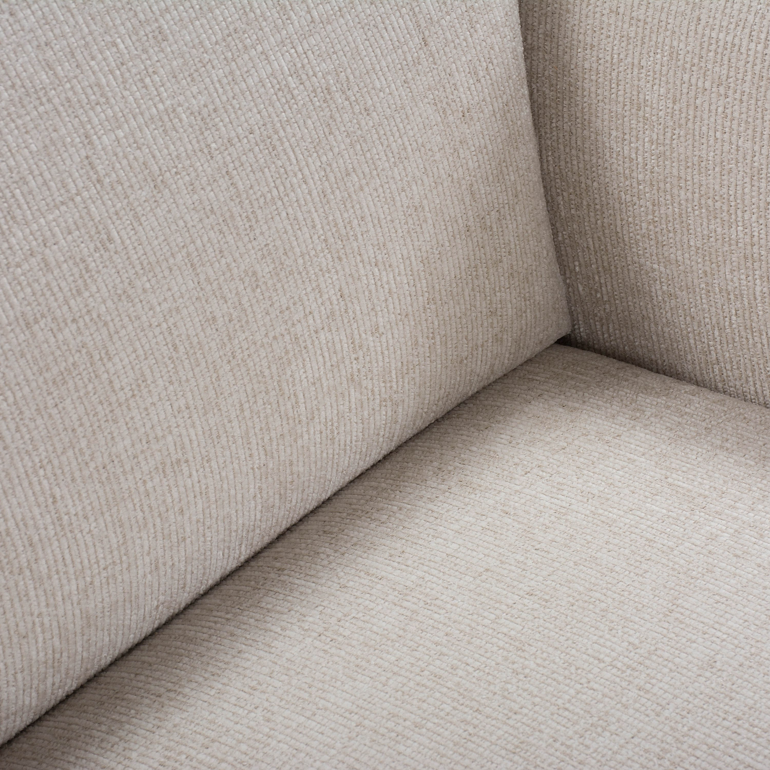 كرسي كنبة بذراعين قماش  من أدريا-hbxlivingroom-sofasandarmchairs-sofas-image-12