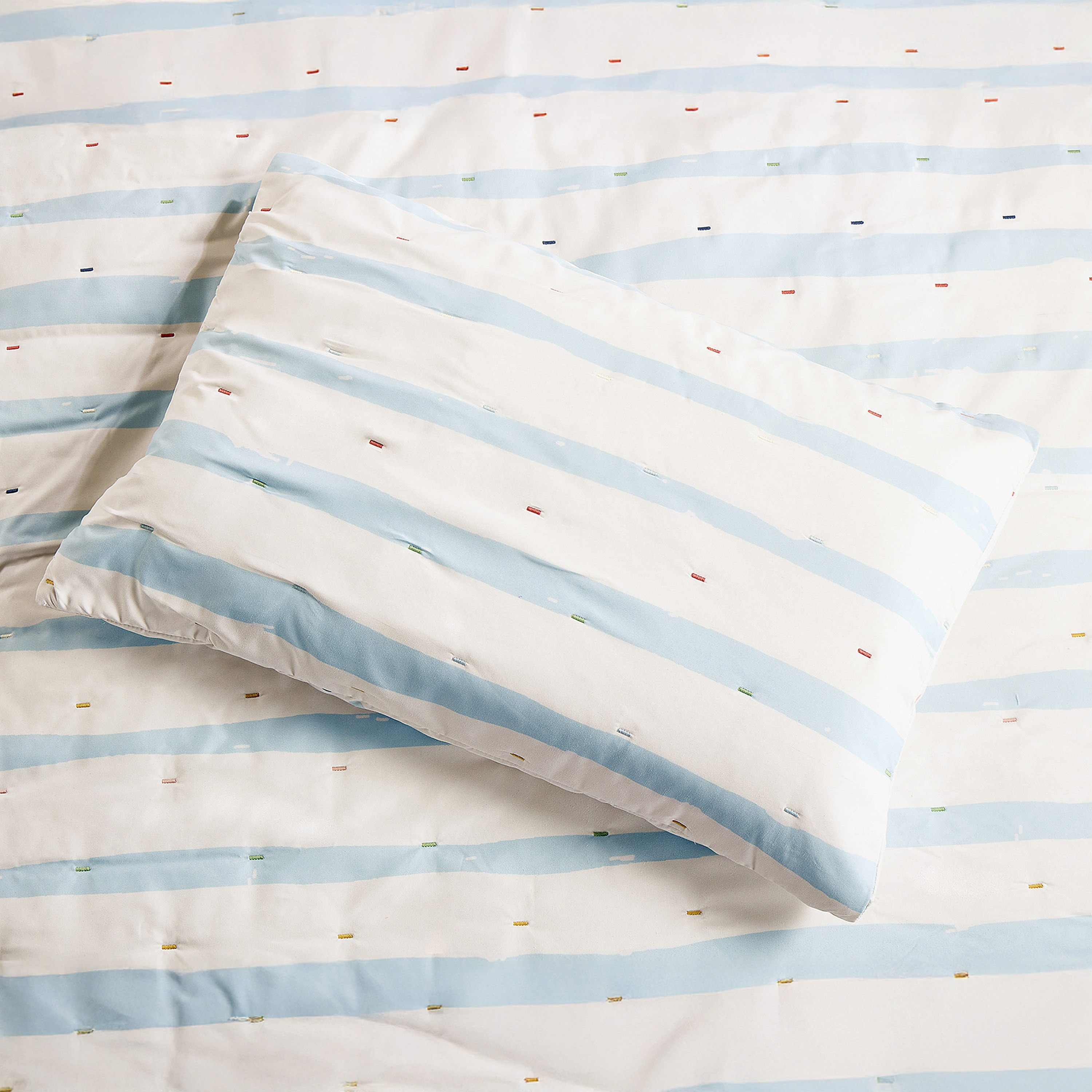 طقم لحاف ألياف دقيقة مقلّم بمقاس فردي قطعتين مطرزتين من جوي - 135x220 سم-hbxhomeware-hbxkidsandyouth-image-5