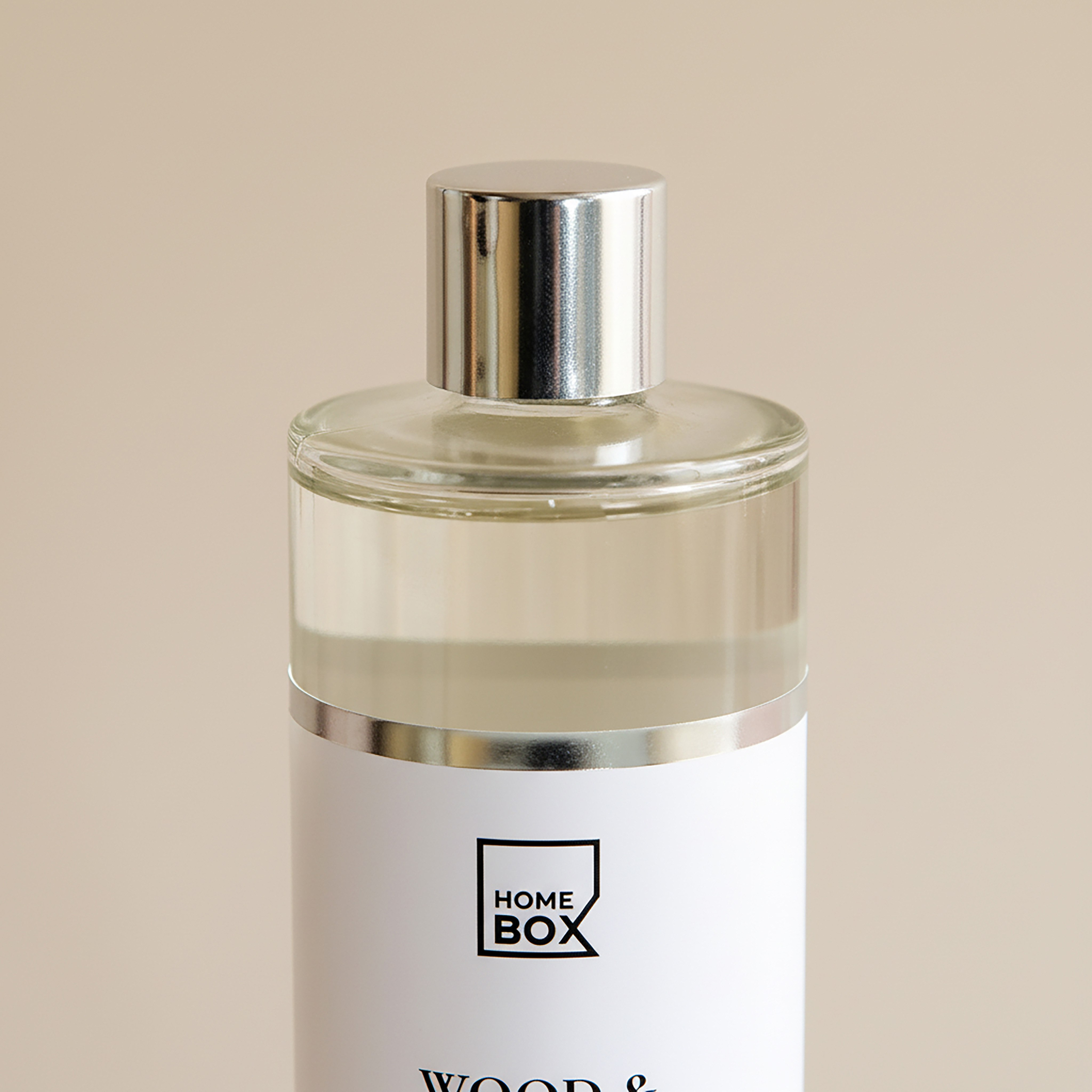 Nina Allure Oudh Tobacco Fragrance Oil in Glass Bottle - 100 ml-hbxhomeware-hbxdecorandfurnishings-image-2