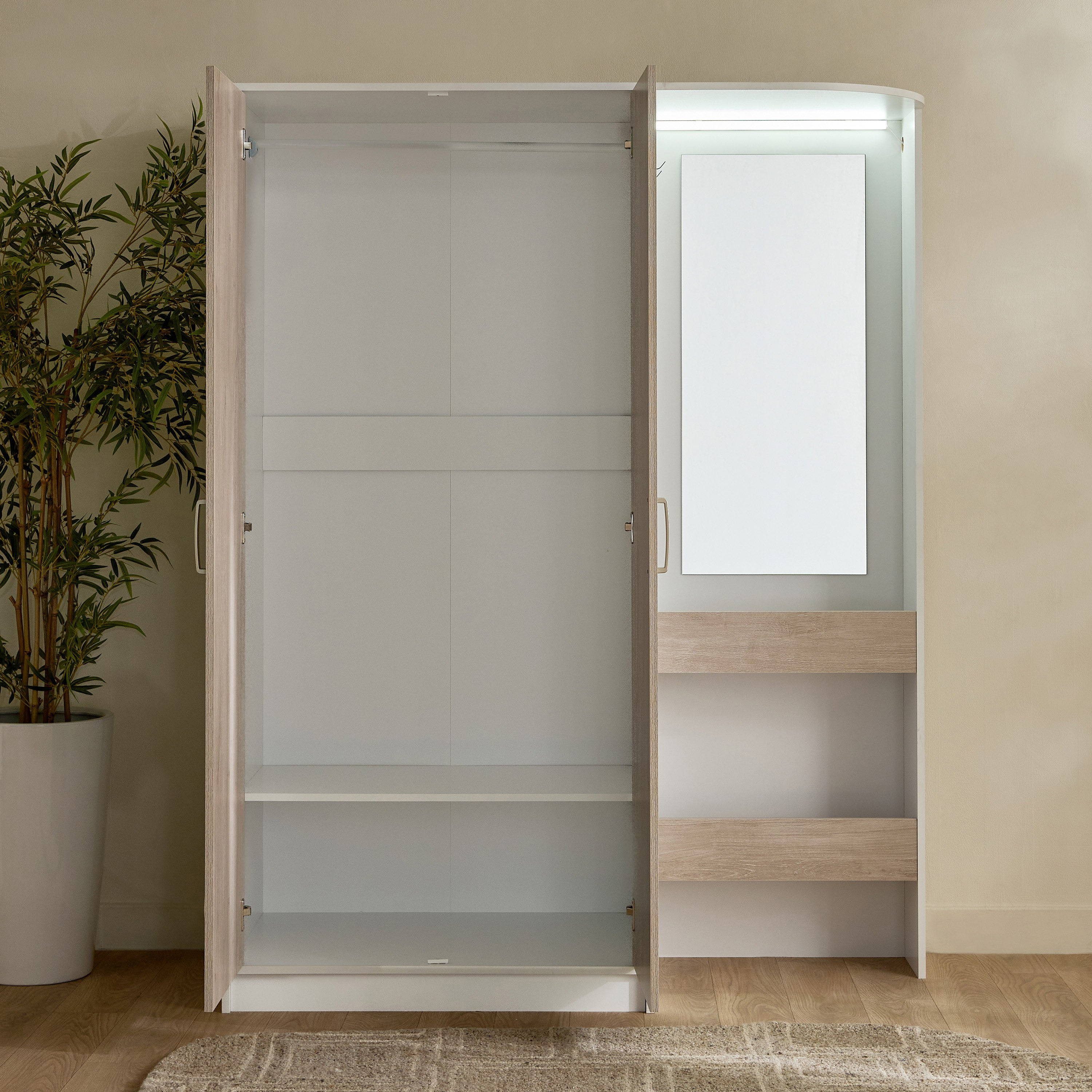 خزانة ملابس ببابين مع مرآة وأرفف مفتوحة وإضاءة من فانيلا هالمستاد-hbxfurniture-wardrobes-image-4