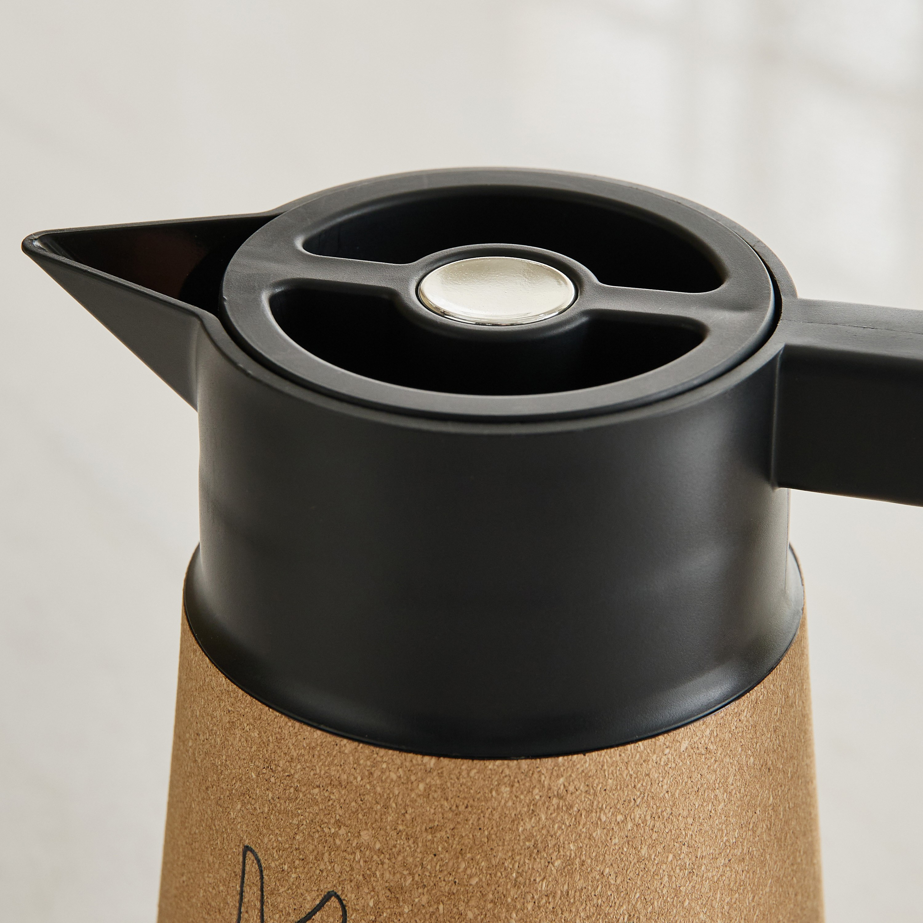 Ridge Hot and Cold Cork Vacuum Flask - 1 L-hbxhomeware-hbxkitchen-image-3