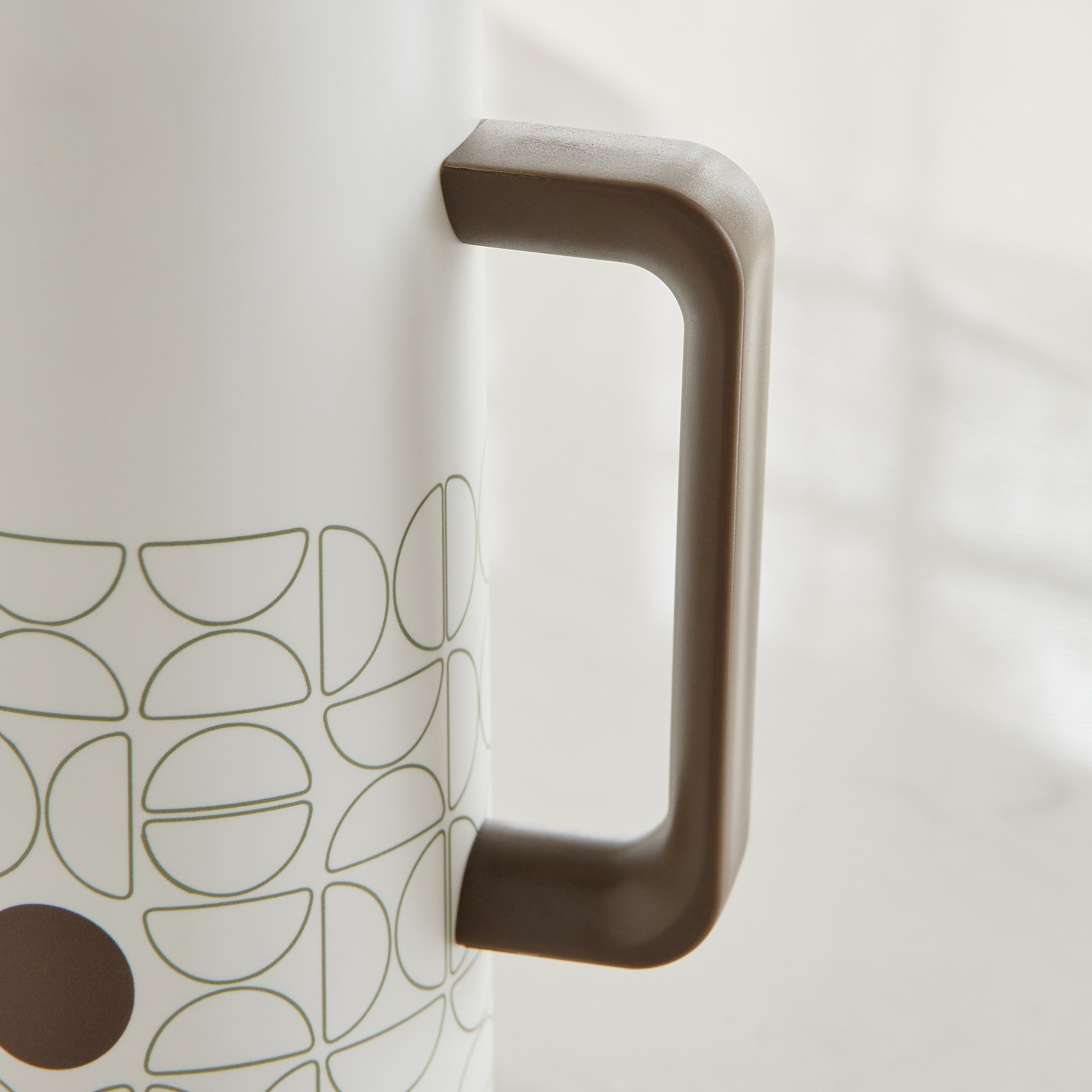 Ridge Hot and Cold Geo Vacuum Flask - 1 L-hbxhomeware-hbxkitchen-image-4