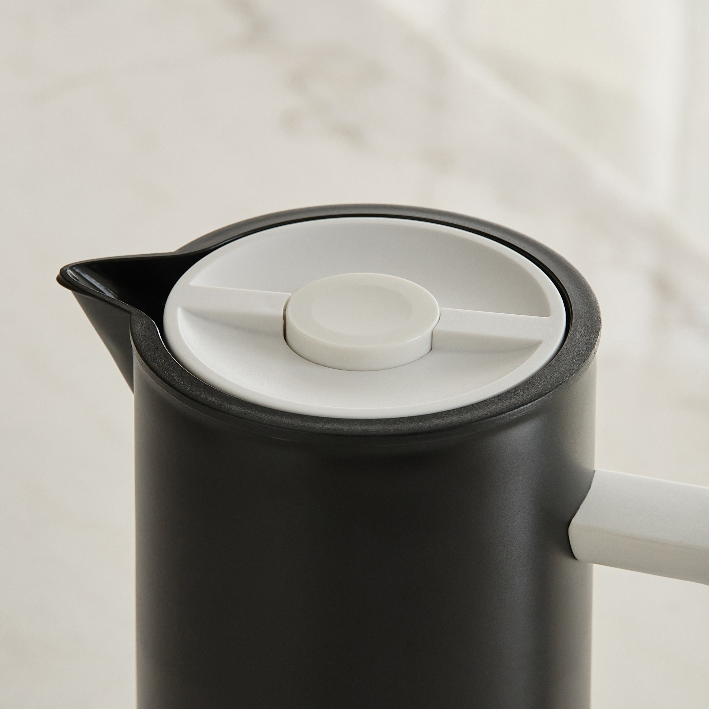 Ridge Hot and Cold Camel Vacuum Flask - 1 L-hbxhomeware-hbxkitchen-image-3