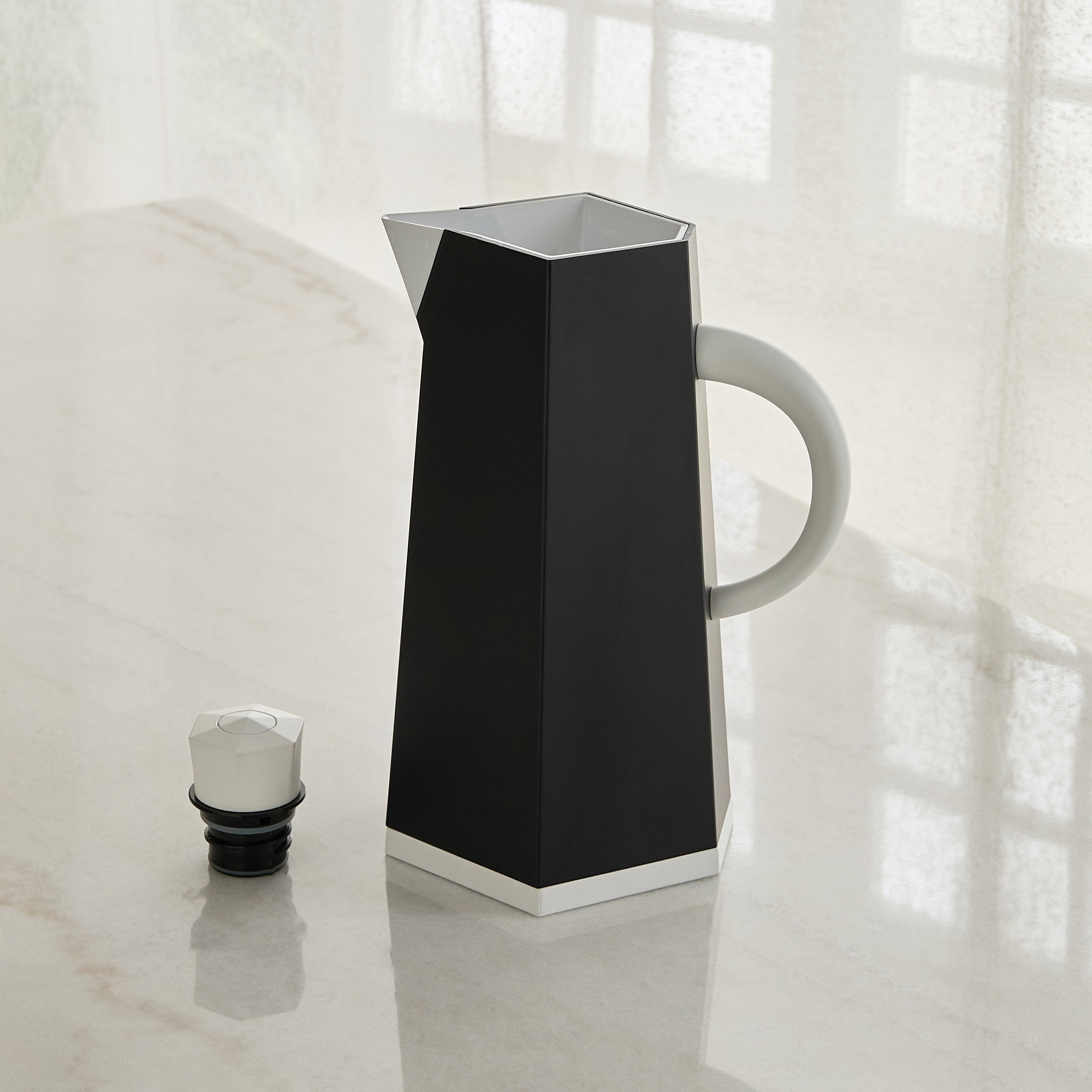 Ridge Hot and Cold Vacuum Flask - 1 L-hbxhomeware-hbxkitchen-image-2