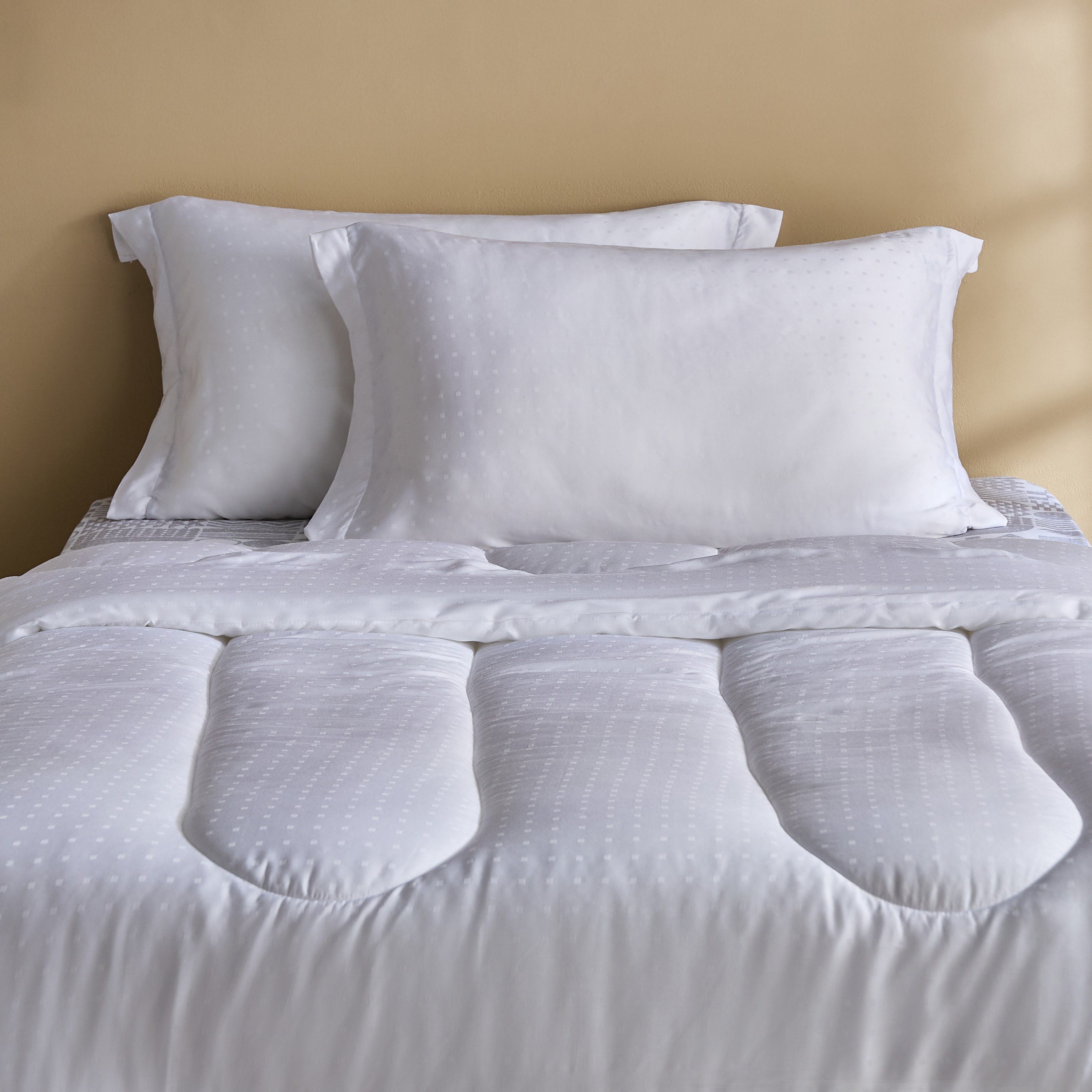 Tencelbliss 3-Piece Dobby Tencel Twin Comforter Set - 160x220 cm-hbxhomeware-hbxbedroom-image-2